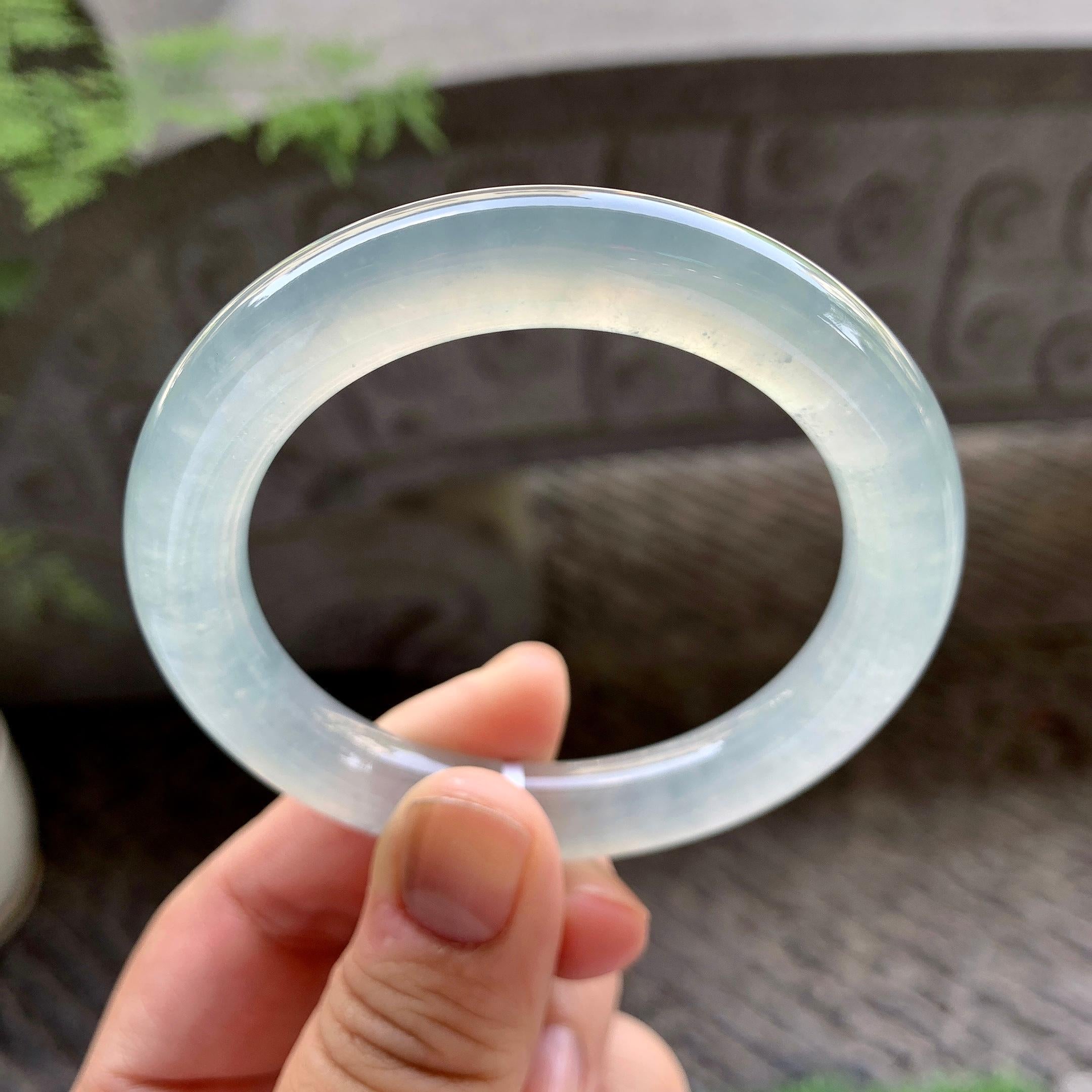 冰种淡晴底圆条手镯(53mm)