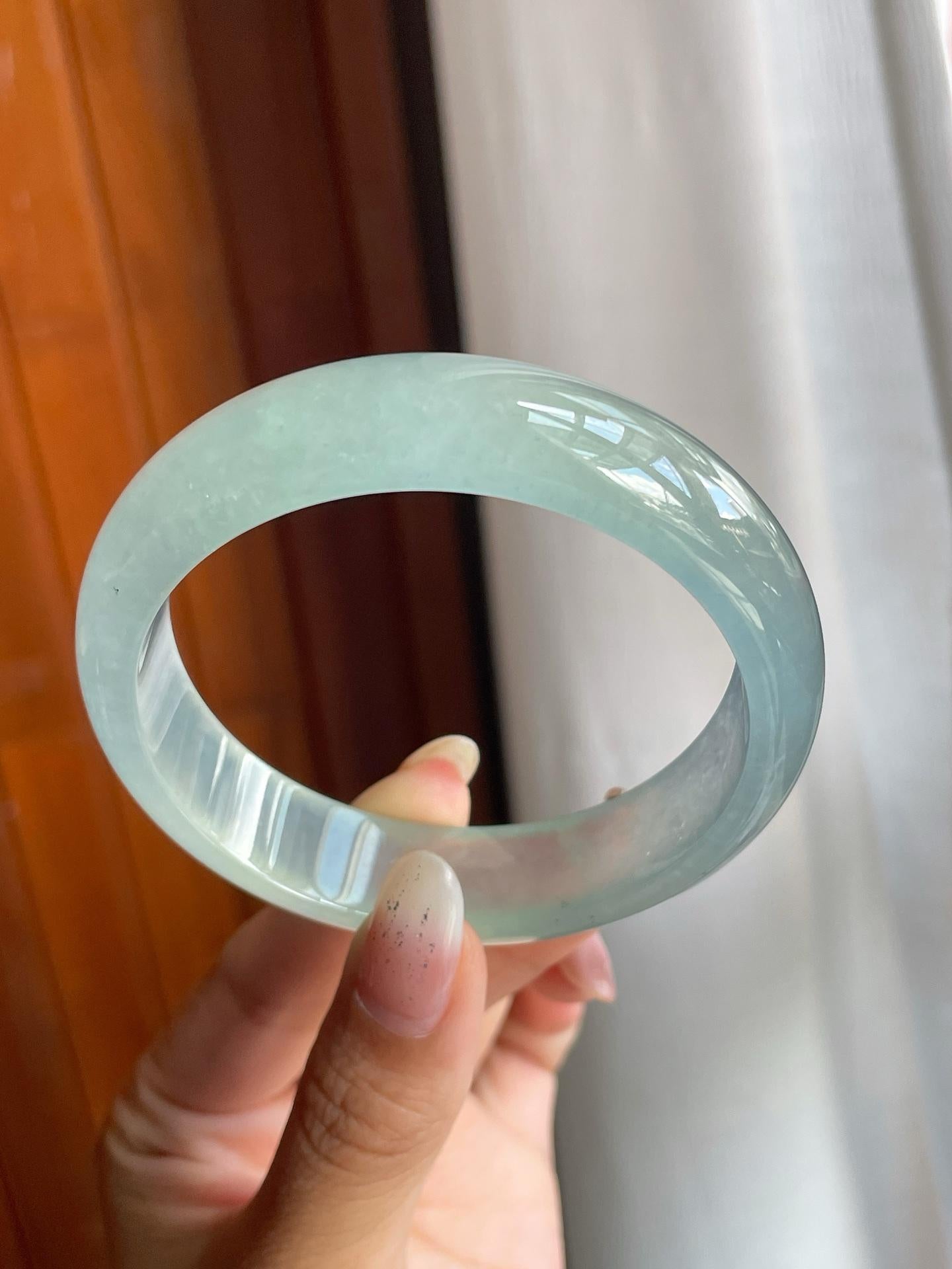 冰玻种晴底翡翠平安镯(57.3mm)(yc220813)