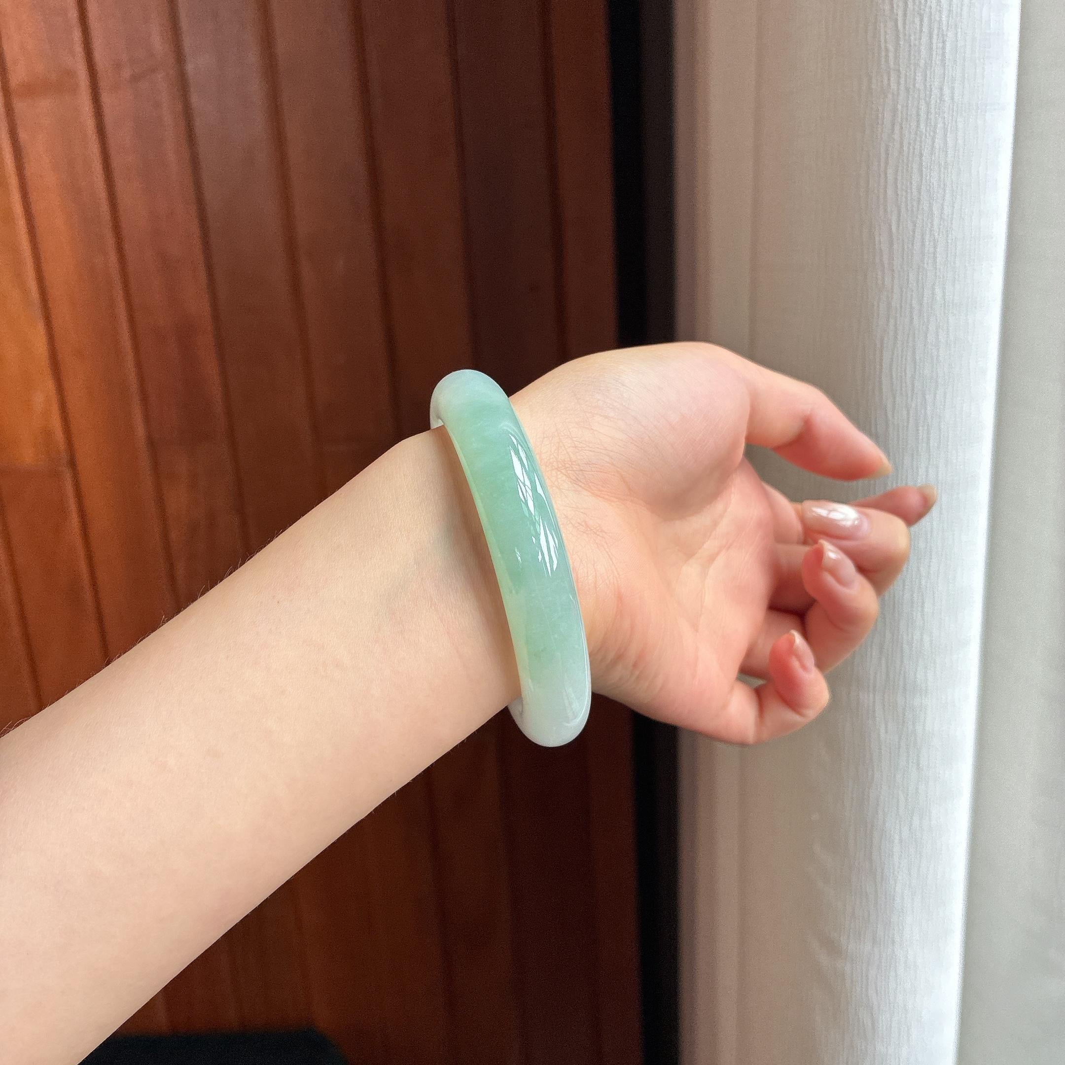 糯冰带色正圈平安镯 58圈 天然缅甸A货翡翠（yc441273）