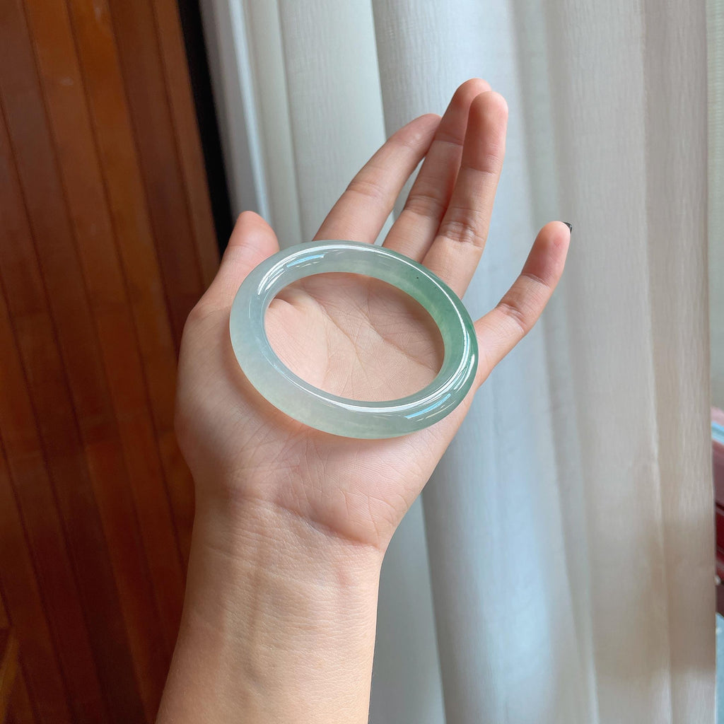 冰种晴绿底翡翠圆条手镯（54.2mm）（yc285981）