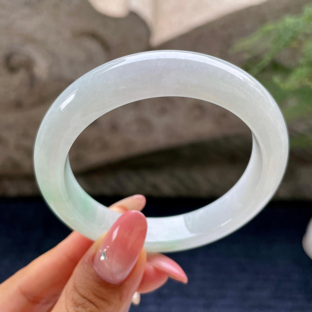 细糯种飘绿花翡翠正圈平安镯56.4圈         天然缅甸A货翡翠（yc433519）