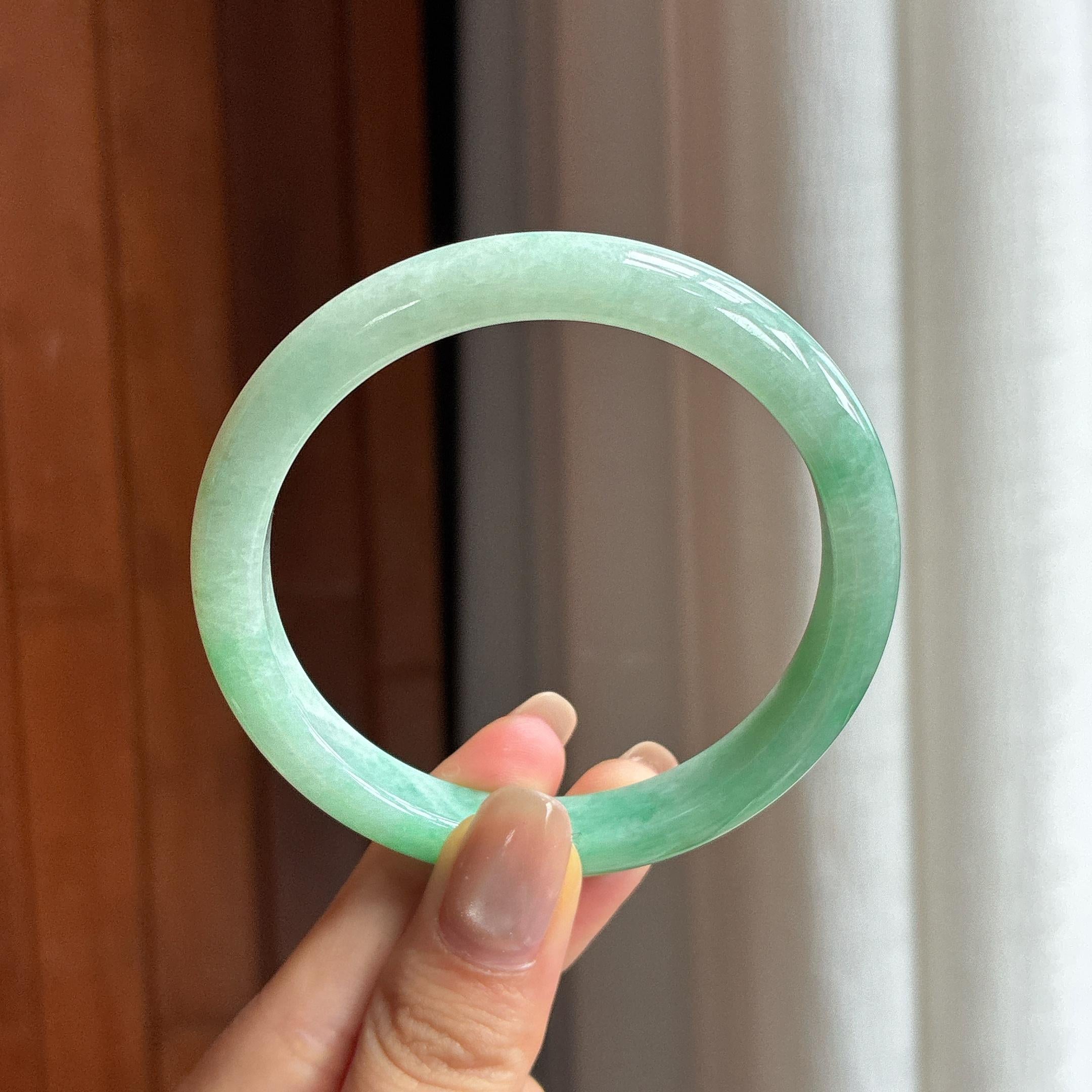 糯冰带色翡翠平安镯 57圈（yc440853）