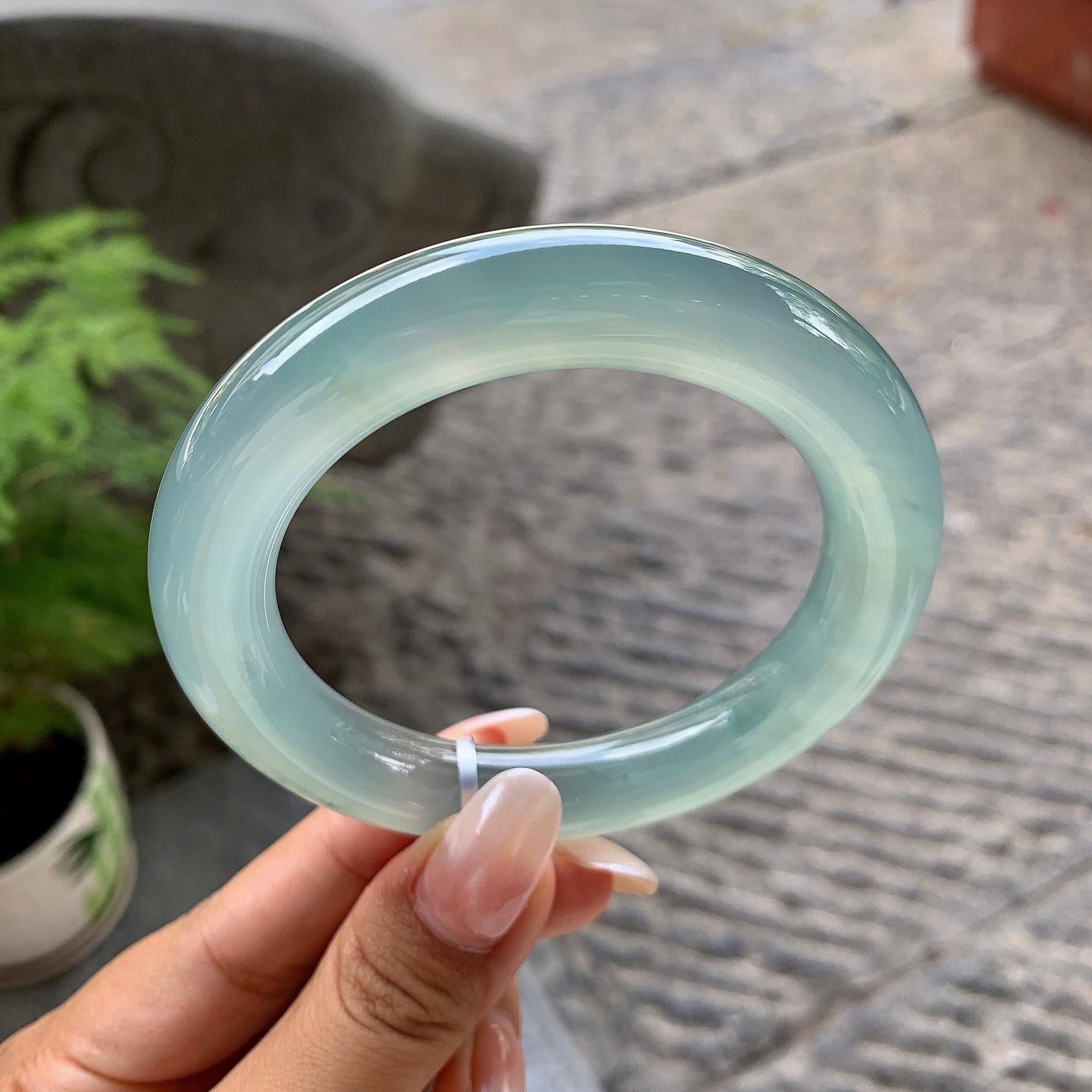 糯冰种蓝底飘花圆条手镯（58.1mm）（yc195367）