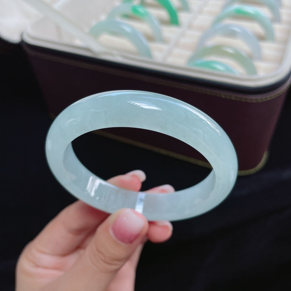 冰种蓝晴底正圈翡翠手镯（57.8mm）