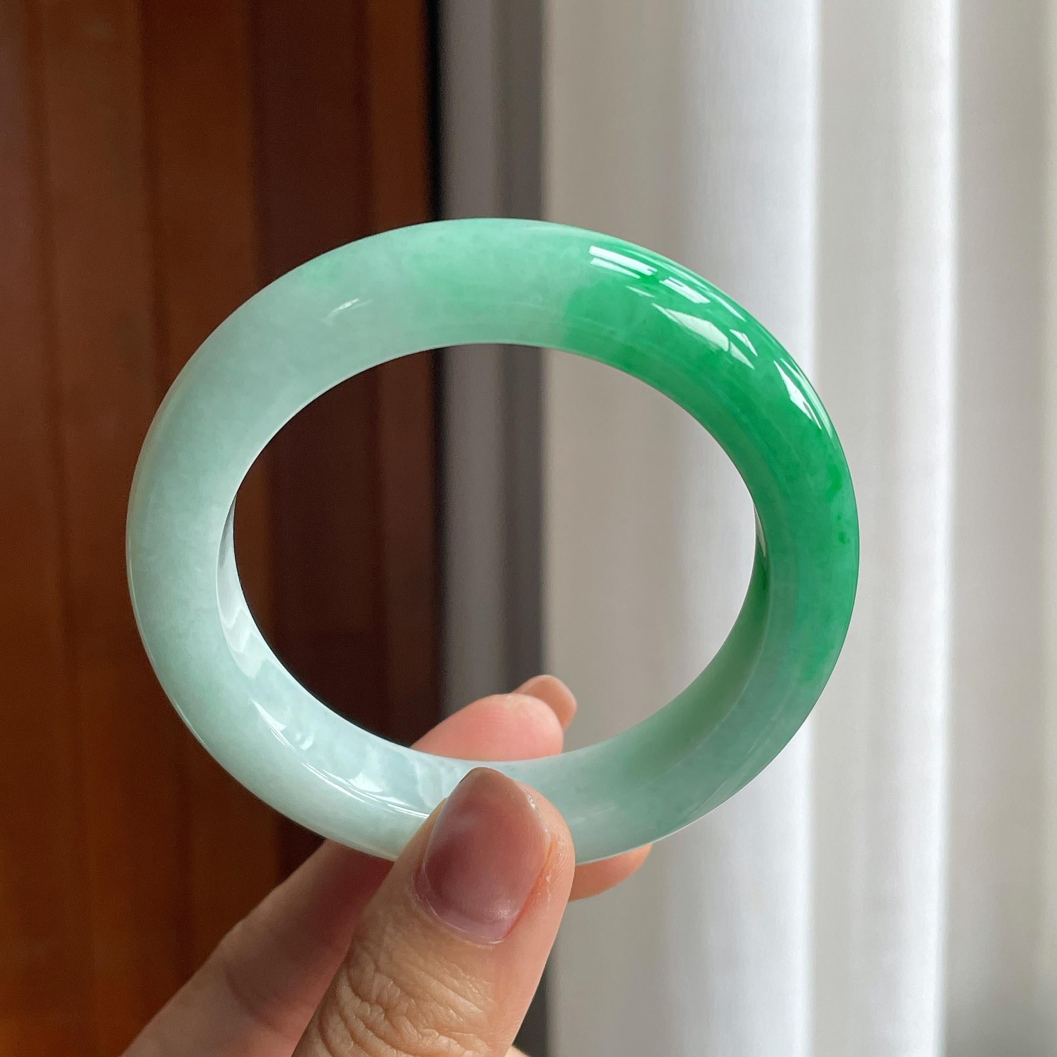 糯种带色翡翠平安镯（54mm）（yc286471）