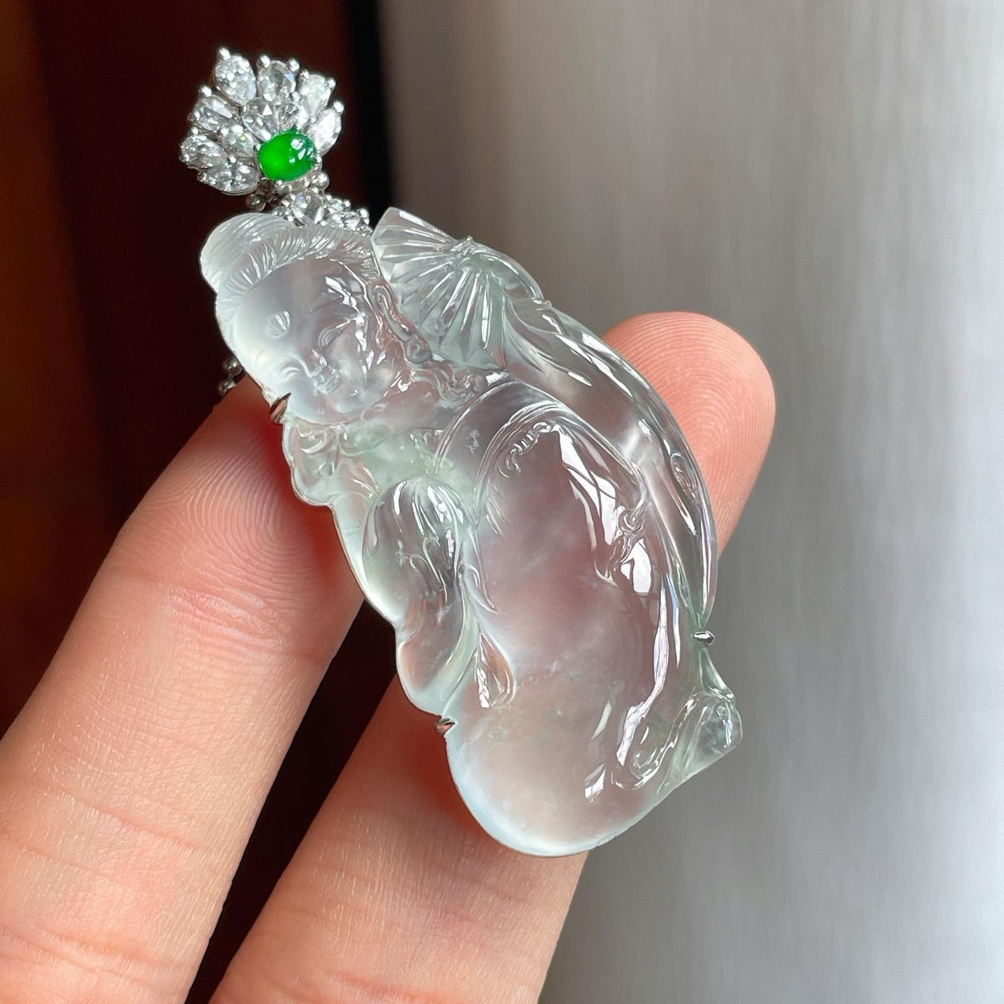 18k金镶冰种淡底色翡翠贵妃（yc251035）