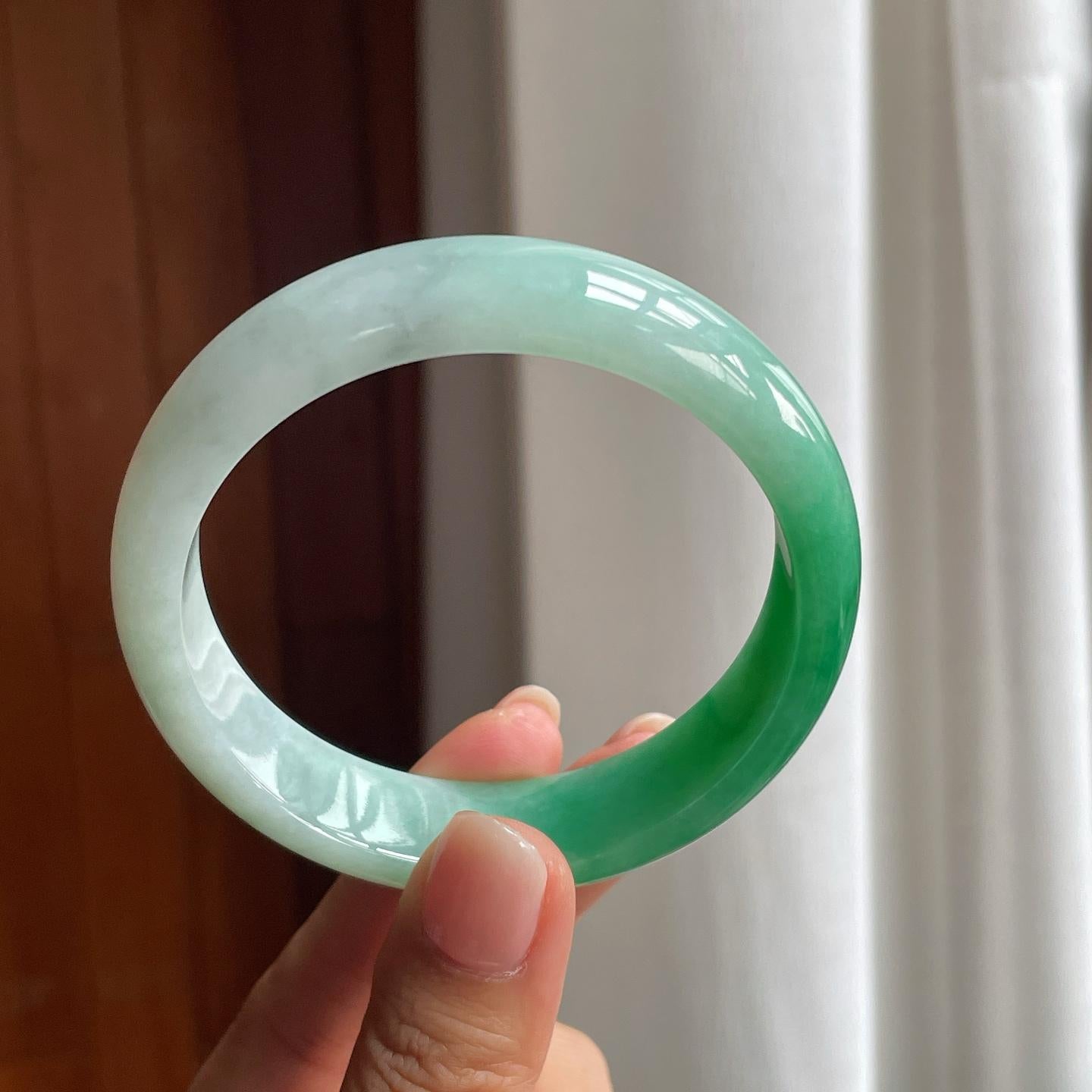糯冰带色宽版翡翠平安镯（59mm）（yc377406）