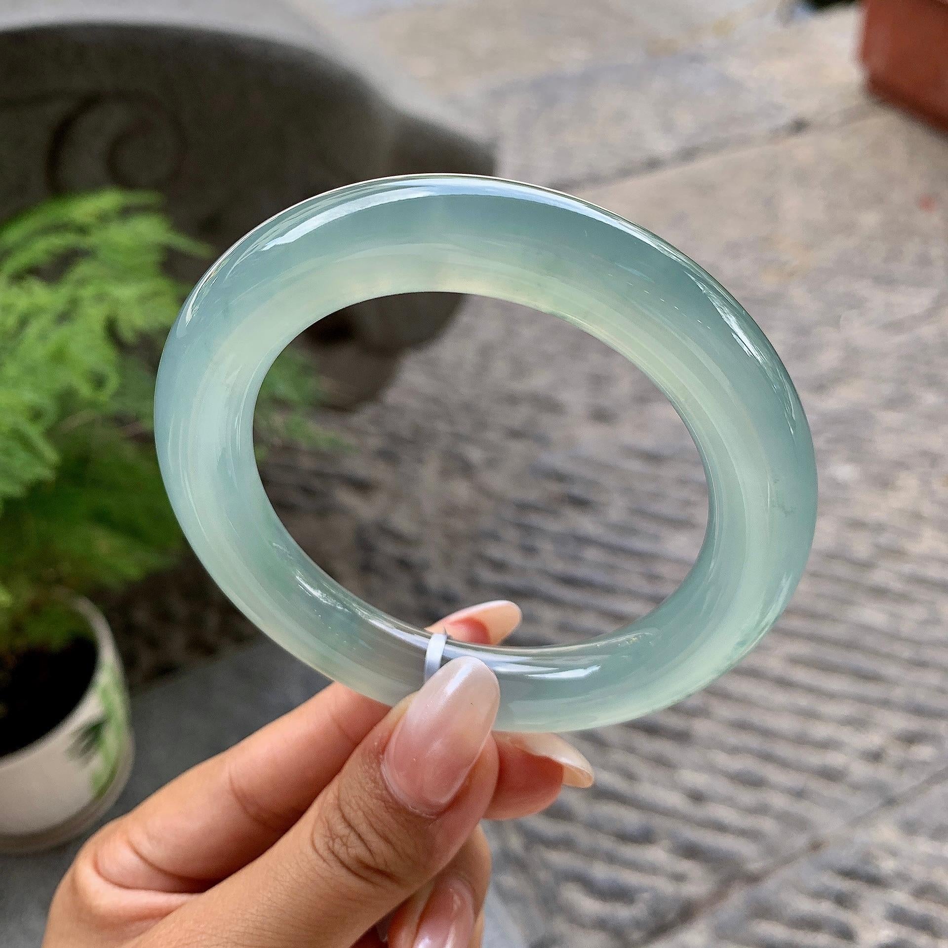 糯冰种蓝底飘花圆条手镯（58.1mm）（yc195367）