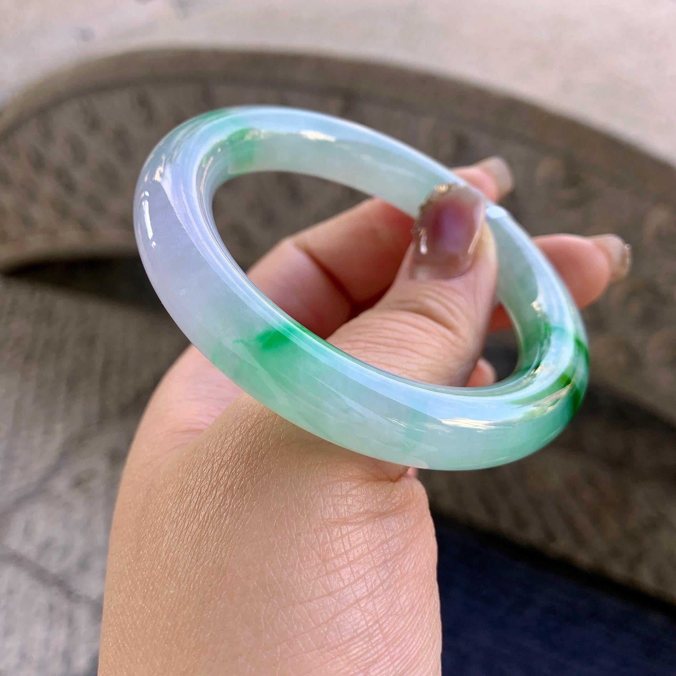 糯冰种飘花圆条手镯（53.8mm）（yc290959）
