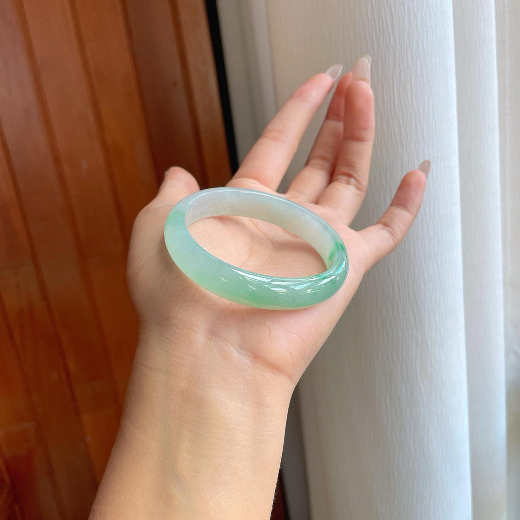 糯冰飘花翡翠贵妃镯（53.6mm）（yc270329）