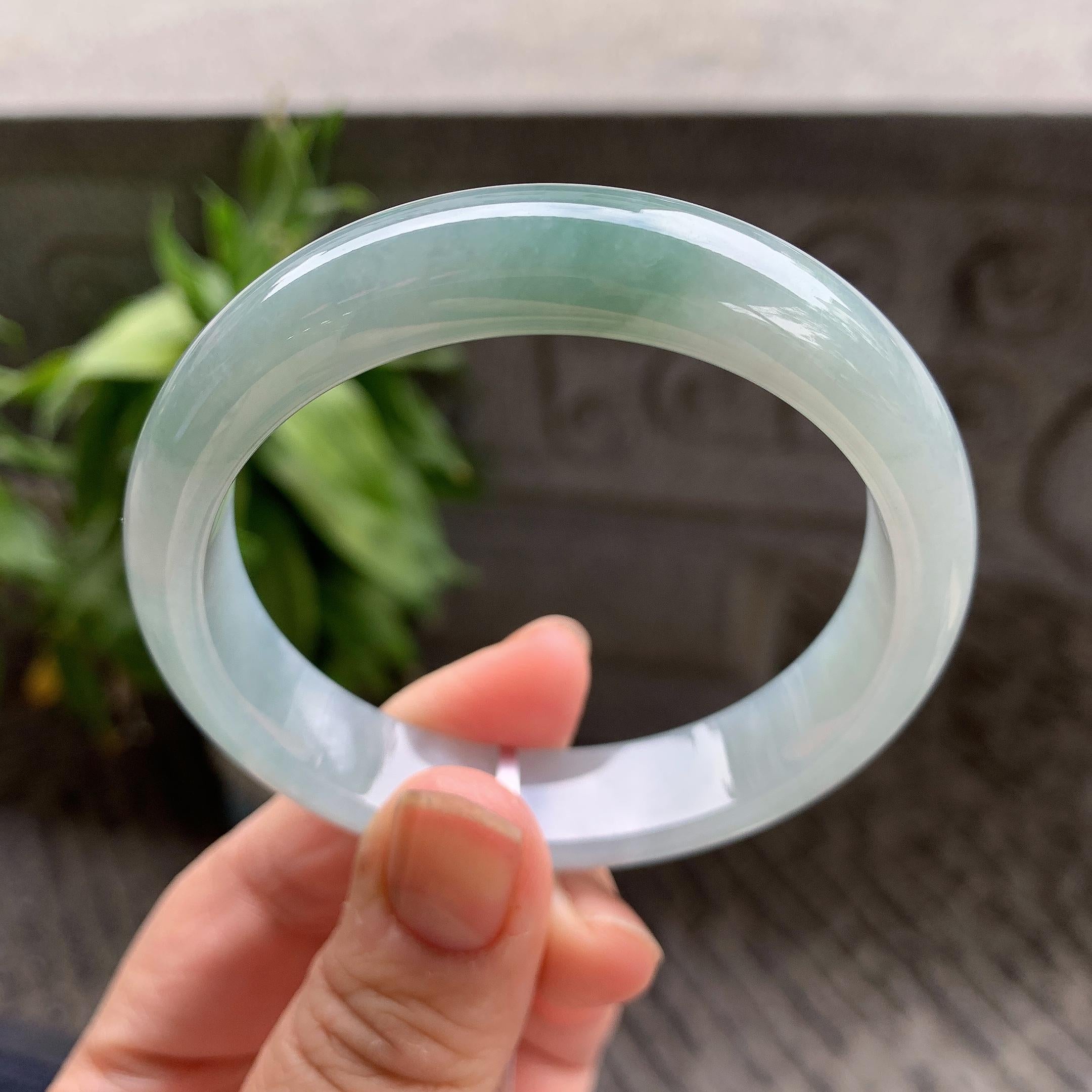 细糯种飘蓝花正圈平安镯55.5圈口 天然缅甸A货翡翠（yc332531）