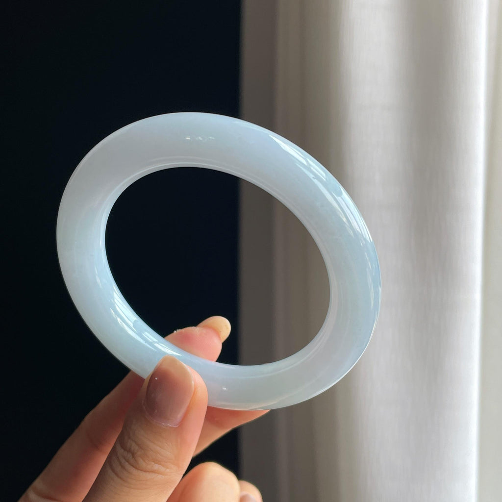 细糯冰淡春底翡翠圆条手镯（57mm）（yc413682）