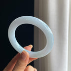 细糯冰淡春底翡翠圆条手镯（57mm）（yc413682）