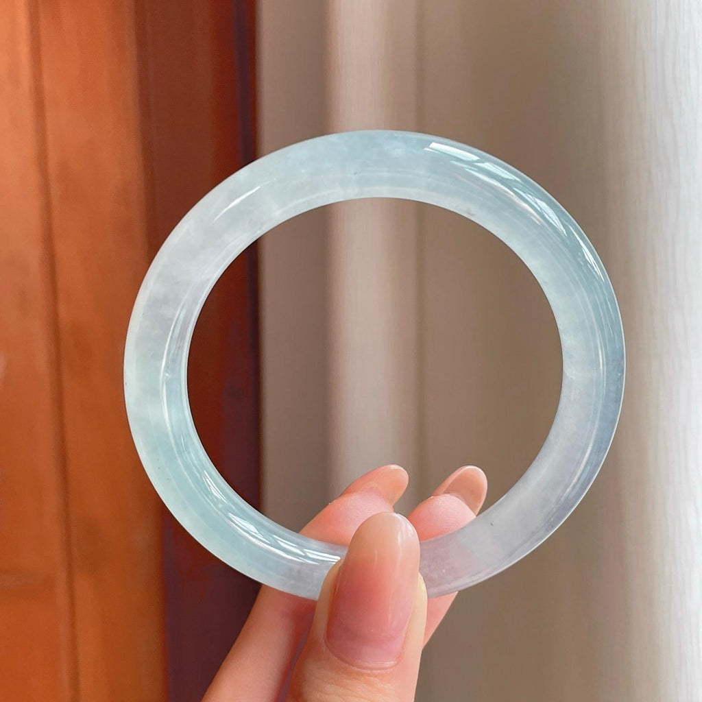冰种淡底色翡翠圆条手镯（53.8mm)（yc362701）