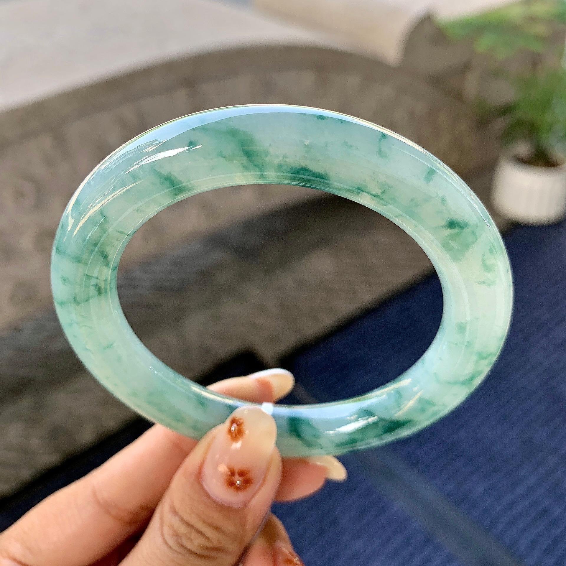 糯冰种飘花圆条手镯（57.7mm）（yc248141）