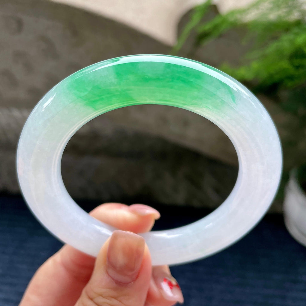 糯冰种飘阳绿圆条手镯55.5圈口 天然缅甸A货翡翠（yc350658）