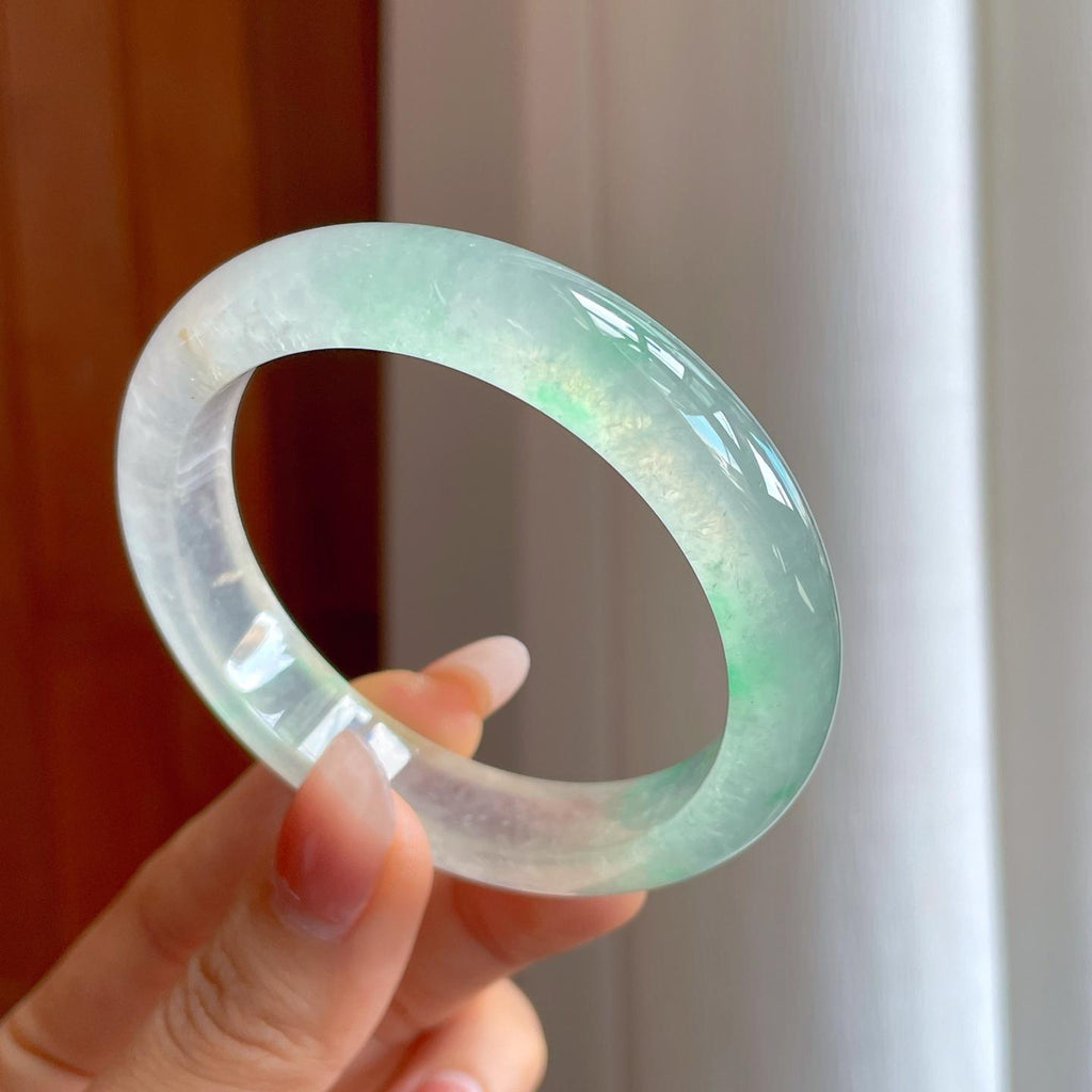 冰玻种带色翡翠平安镯（54mm）（yc312837）
