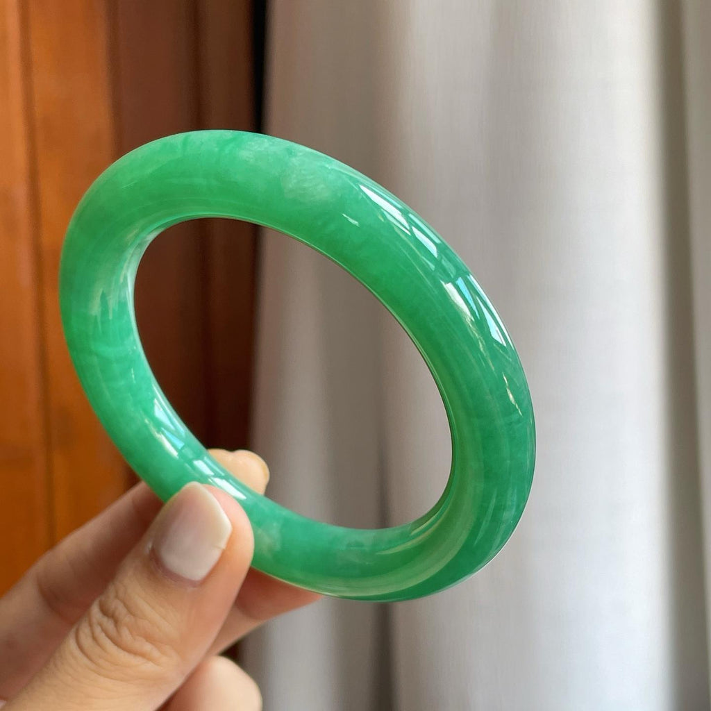 糯冰满绿翡翠圆条手镯（56mm）（yc254958）
