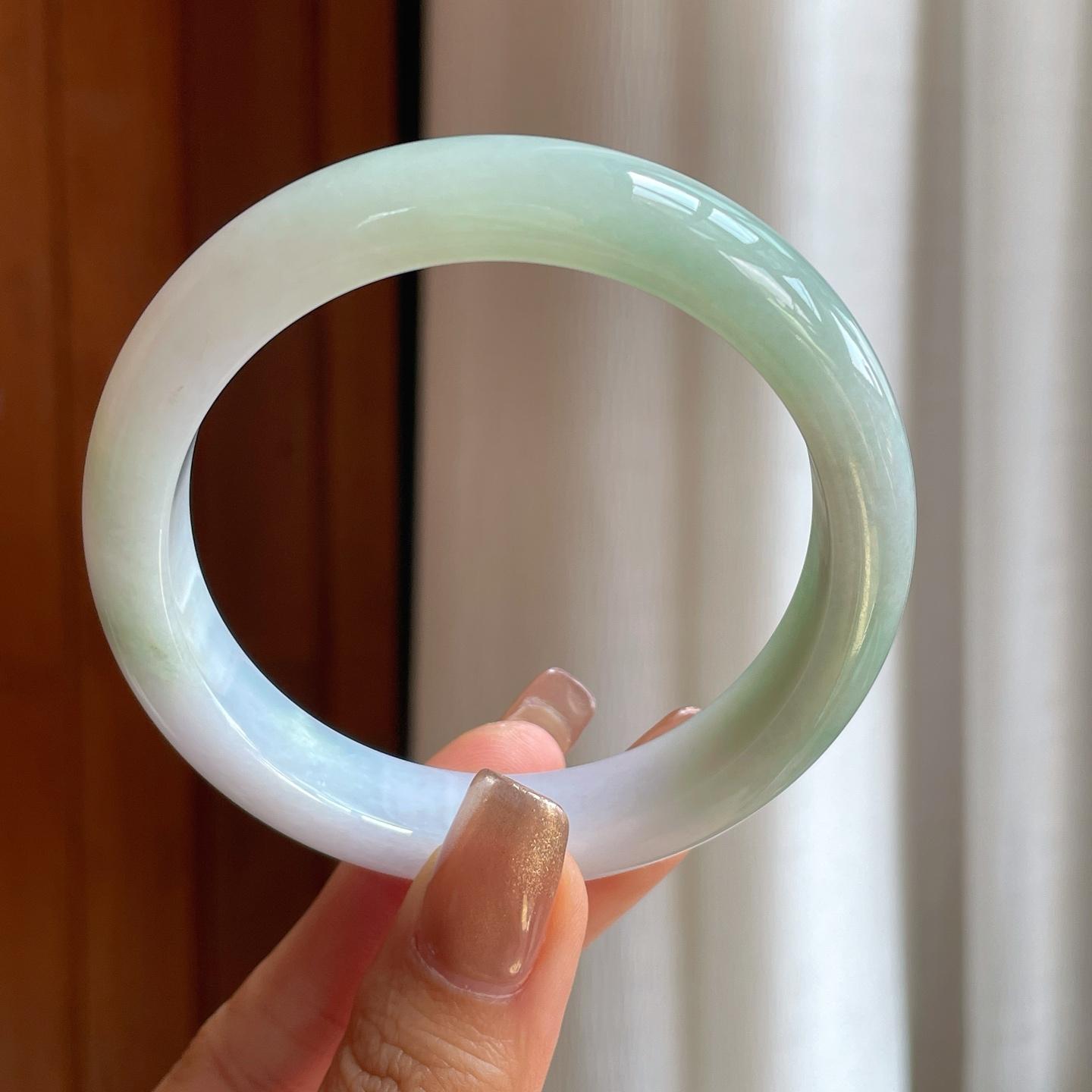 糯冰淡春彩翡翠平安镯（58.6mm）（yc373906）