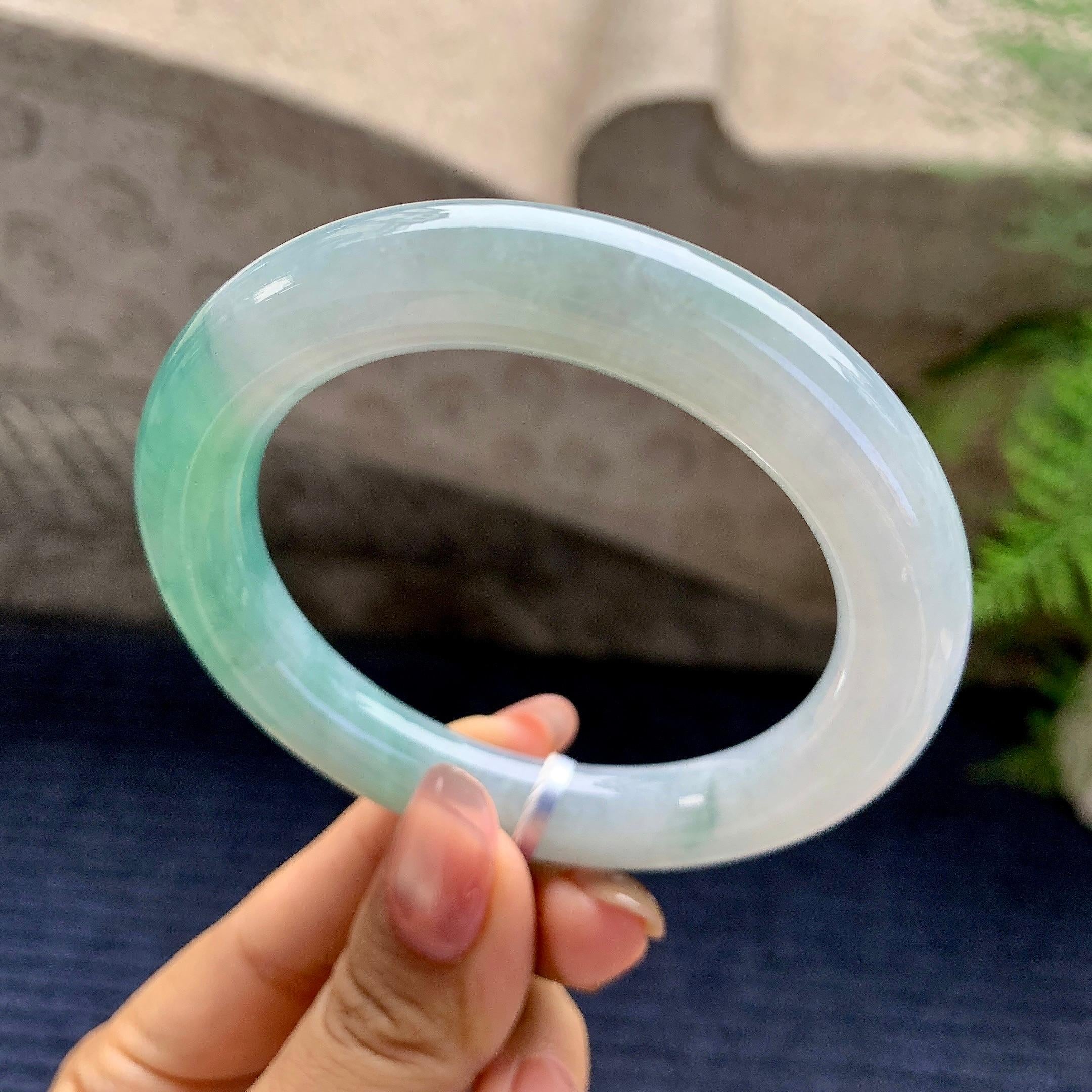 细糯种湖水绿圆条手镯（55.4mm）（yc280878）