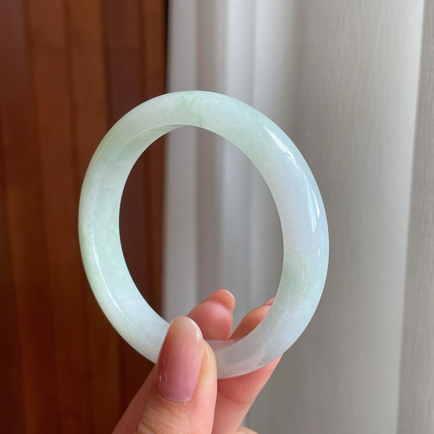 糯冰带色翡翠平安镯（55mm)（yc349374）