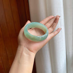 糯冰晴底宽版翡翠平安镯（56mm）（yc373874）