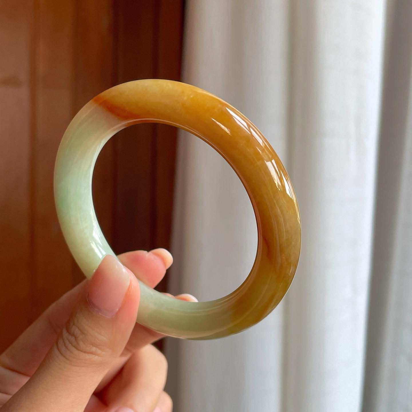 糯冰红翡翡翠圆条手镯（57mm）（yc400199）