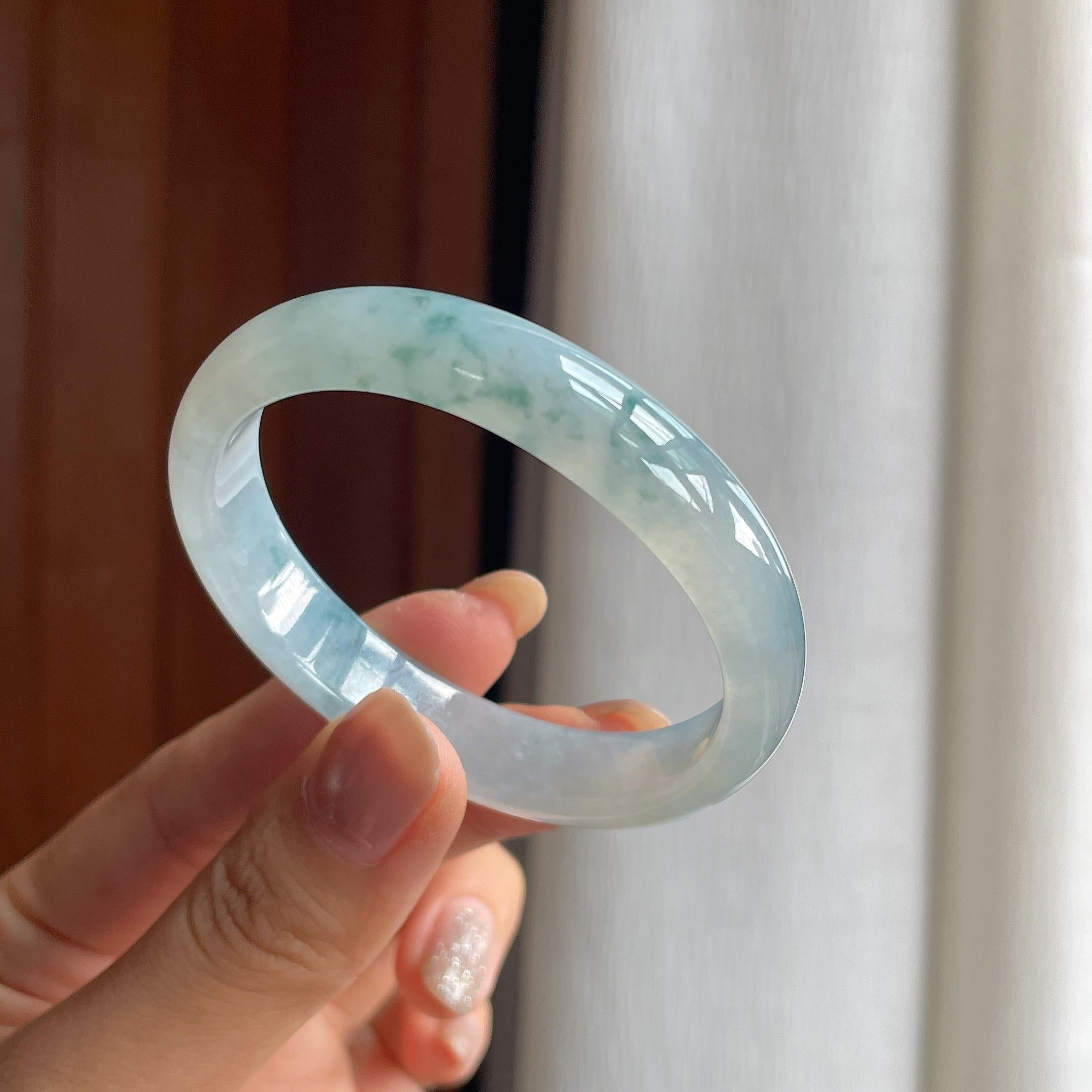 糯冰飘花翡翠贵妃镯(50.8mm)（yc413644）