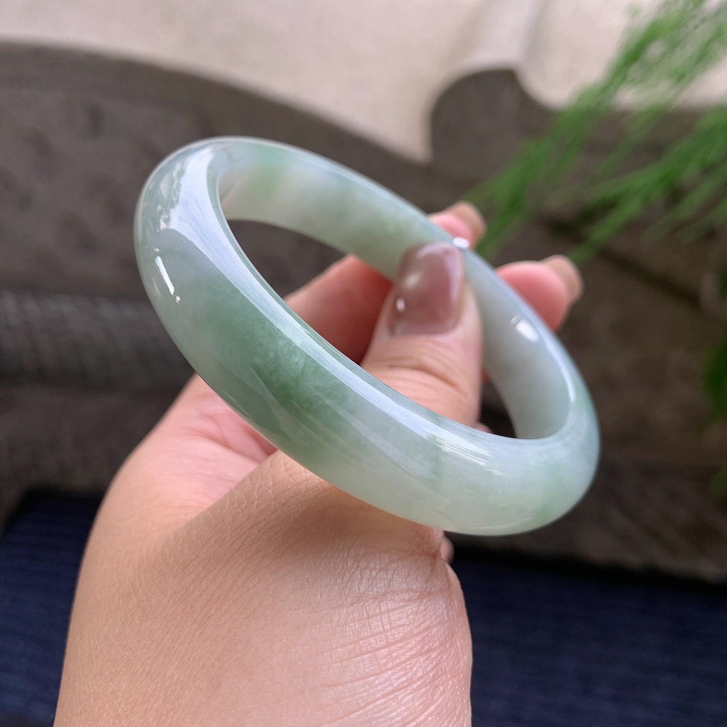 细糯种飘绿花正圈平安镯 56.8圈口 天然缅甸A货翡翠（yc350647）