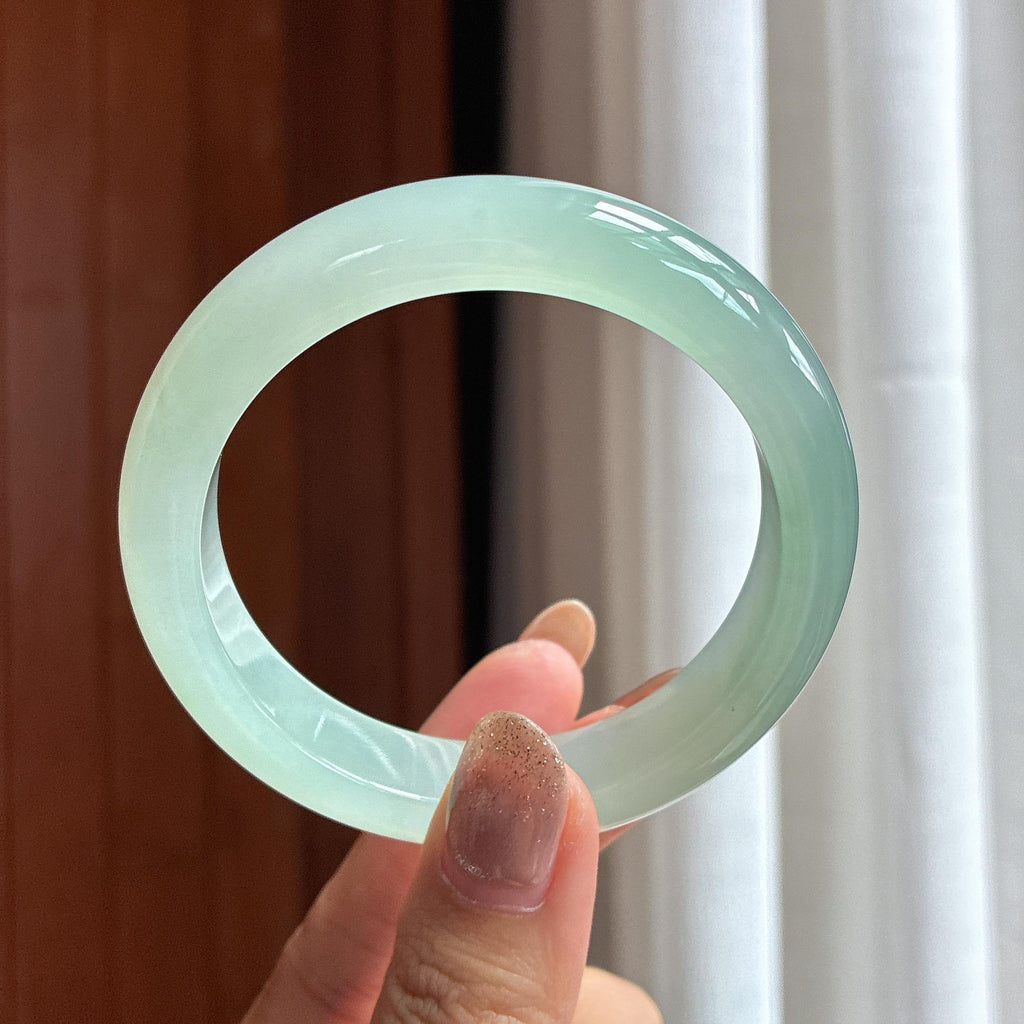 Vòng tay bình an tròn đều, nền băng mỏng dẻo mịn, size 55, ngọc phỉ thúy tự nhiên loại A Myanmar (yc451493)