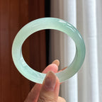 Vòng tay bình an tròn đều, nền băng mỏng dẻo mịn, size 55, ngọc phỉ thúy tự nhiên loại A Myanmar (yc451493)