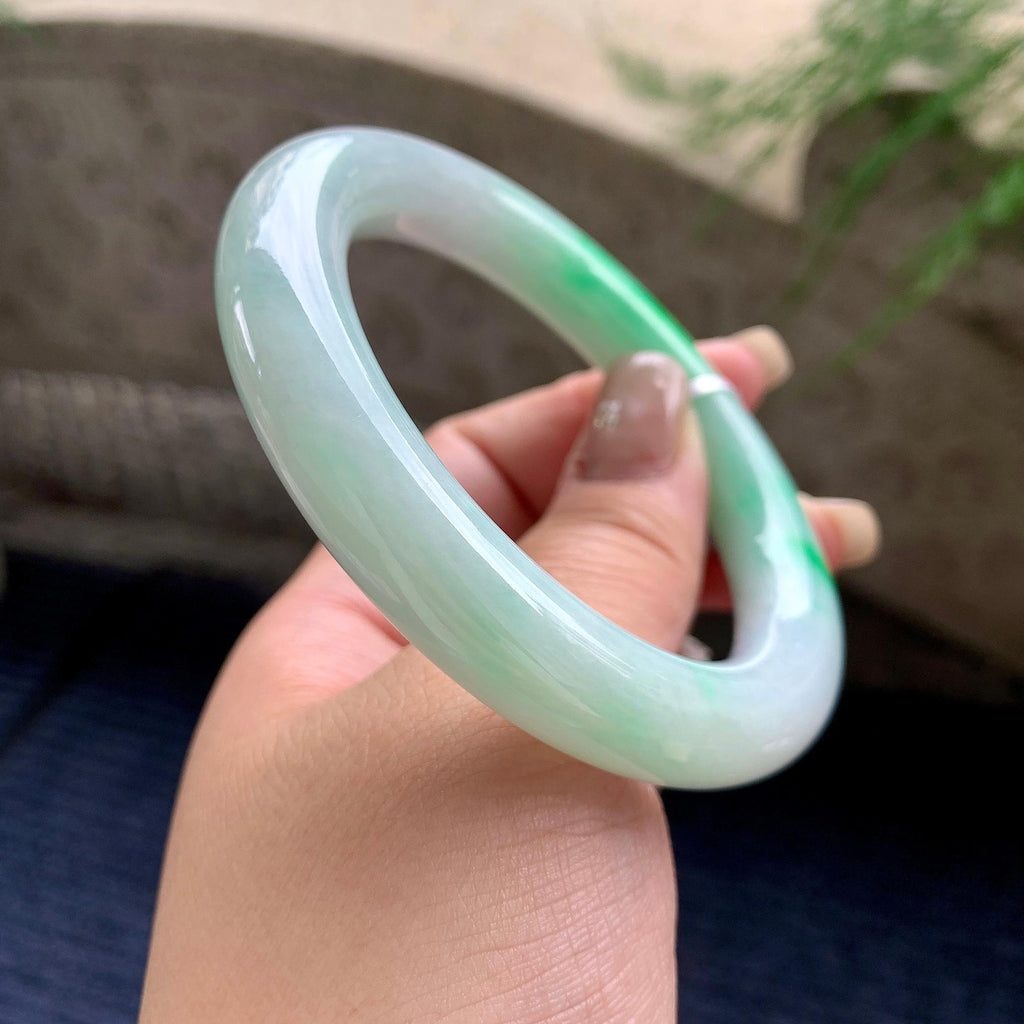 大圈口 细糯种飘阳绿圆条手镯 58.2圈口 天然缅甸A货翡翠（yc464087）