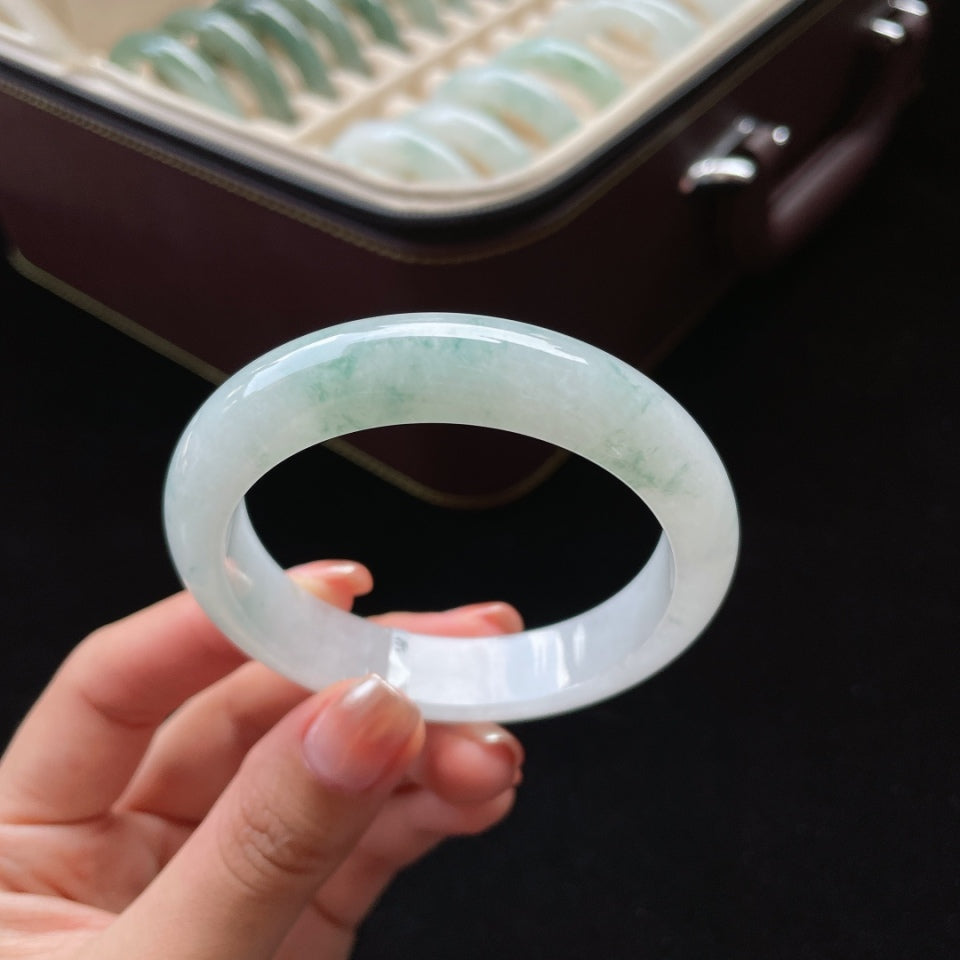 细糯种飘花正圈翡翠手镯（55mm）（yc018713）
