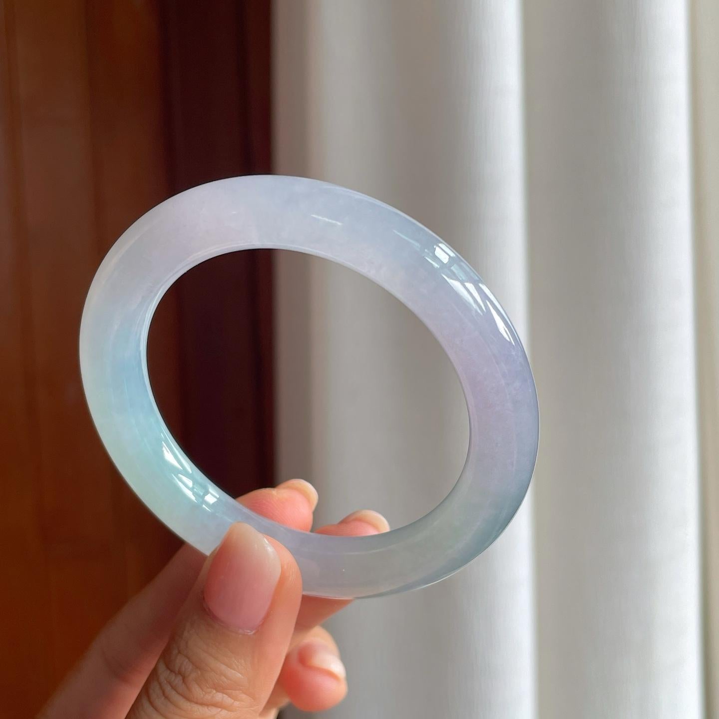 冰种春带彩翡翠圆条手镯（54mm)（yc376774）