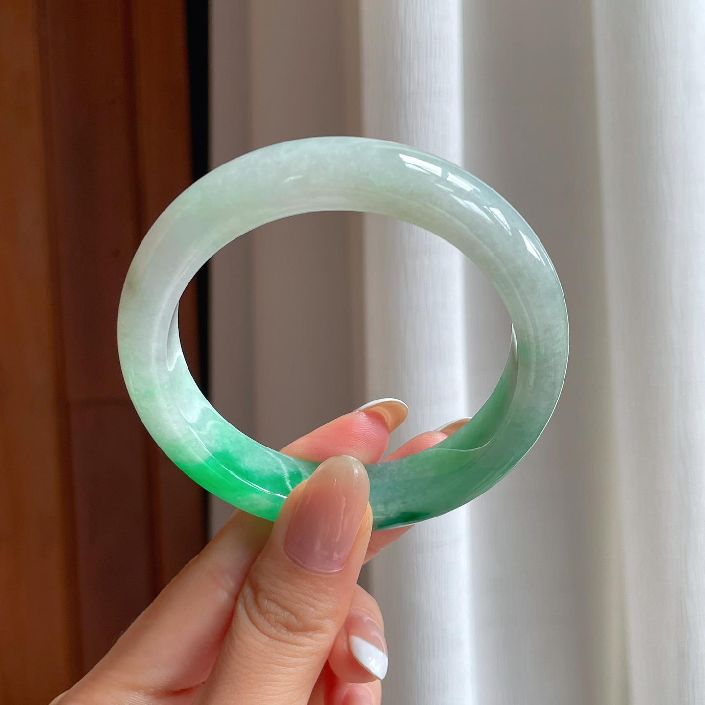 糯冰带色翡翠平安镯（56.3mm)（yc388727）