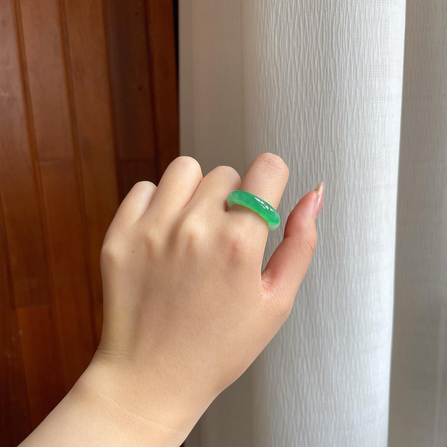 冰种带色翡翠指环（yc350462）