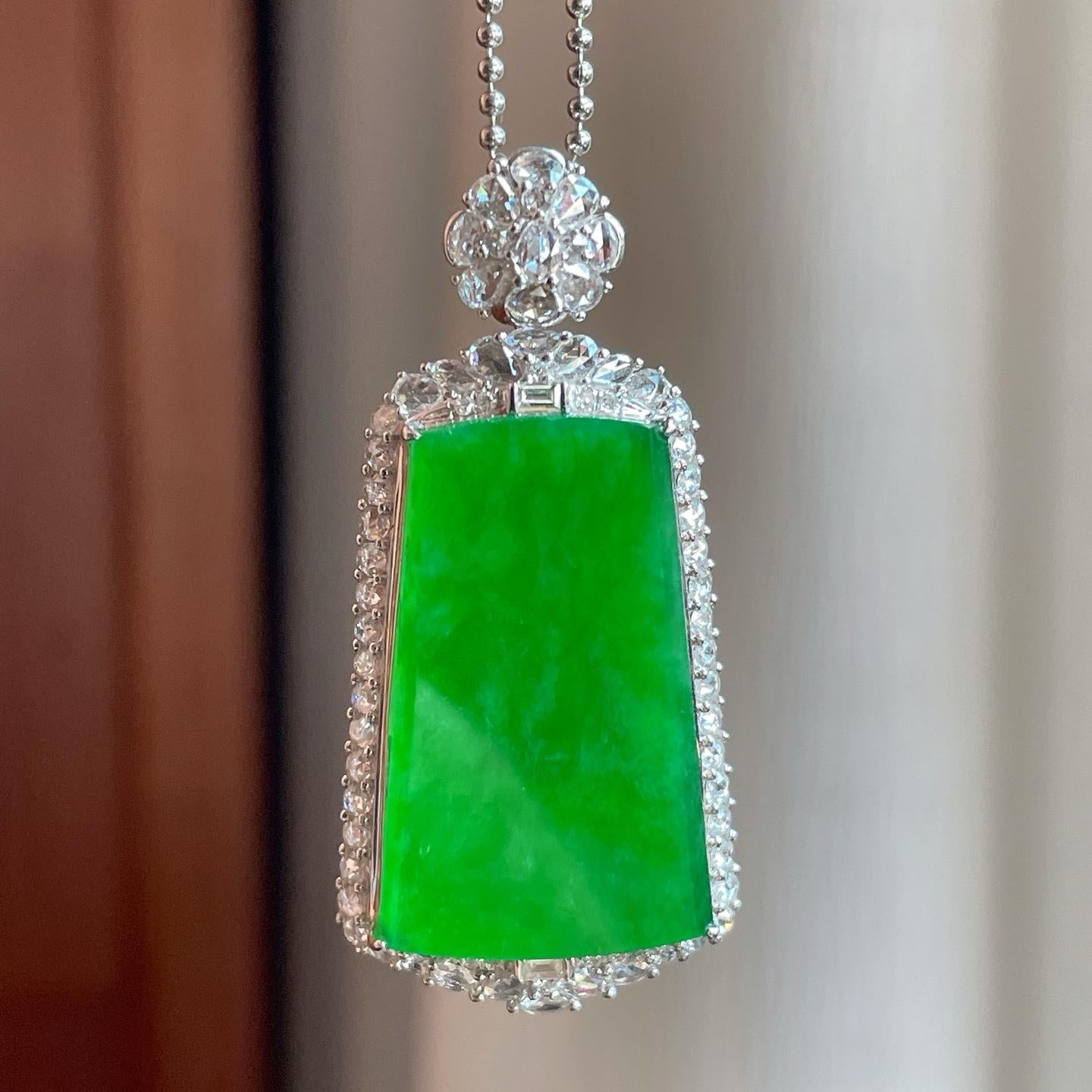 18k金钻镶糯冰满绿翡翠无事牌（yc255673）