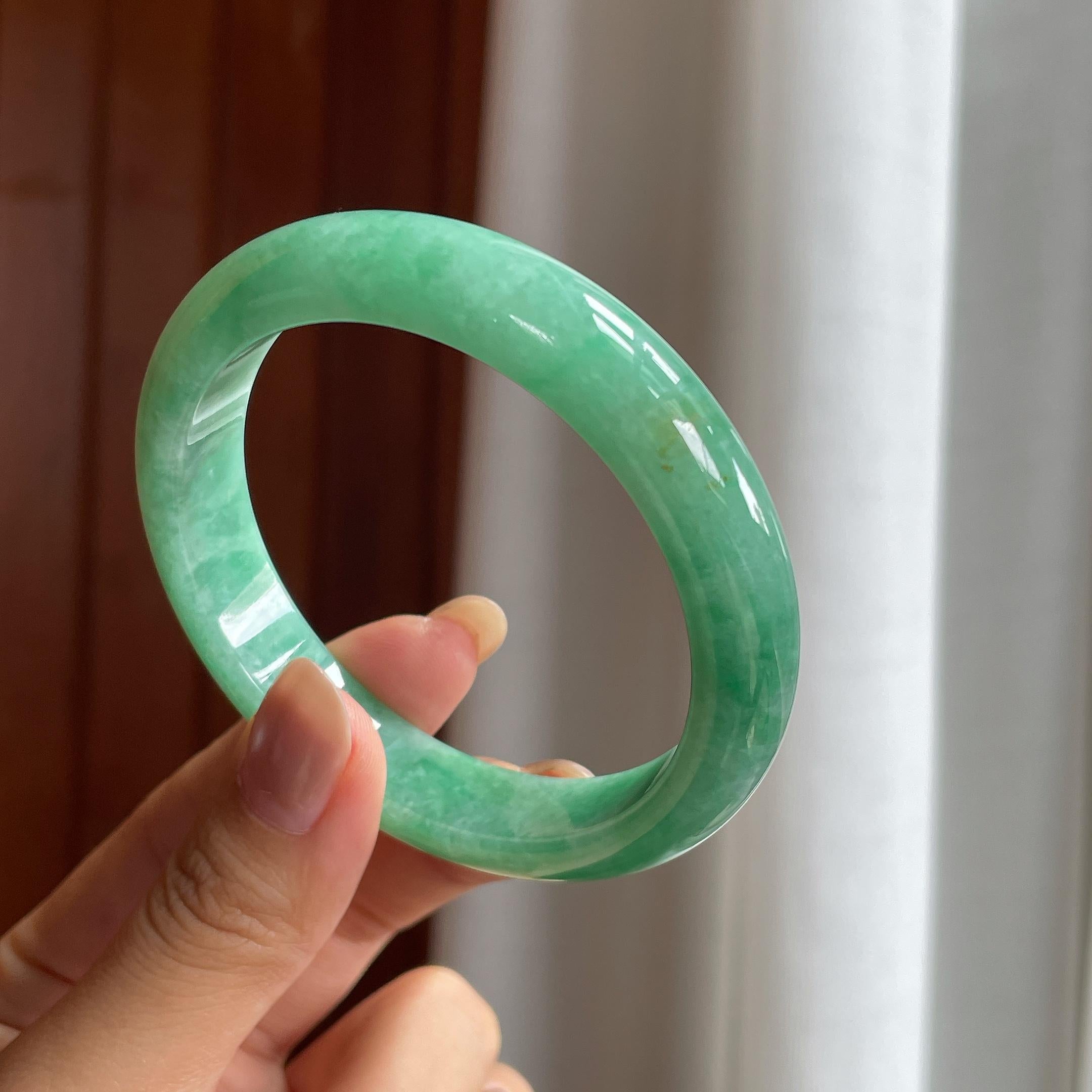 糯冰满圈带色翡翠平安镯(58mm)（yc424289）