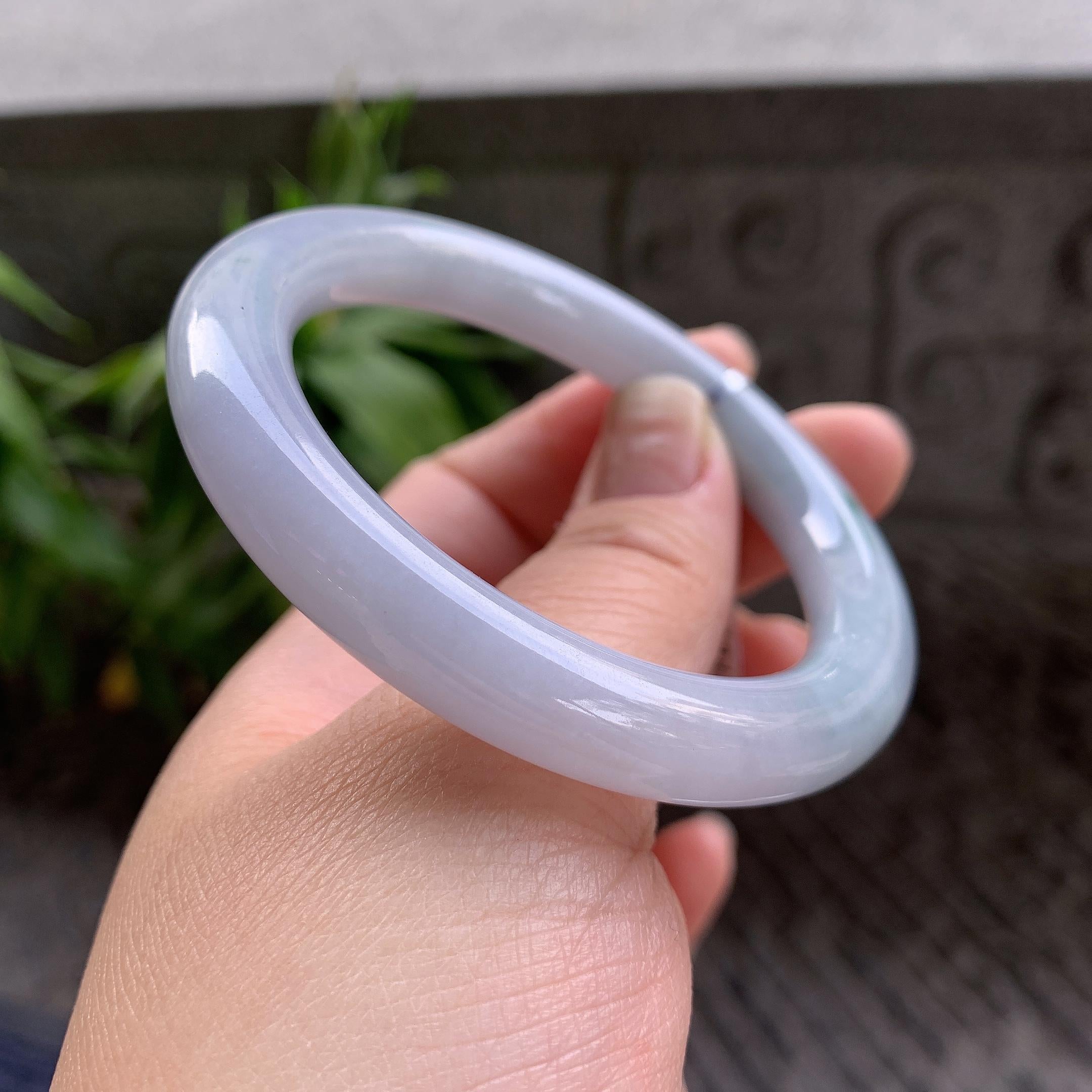 细糯种飘蓝花圆条手镯54.3圈口 天然缅甸A货翡翠（yc332520）