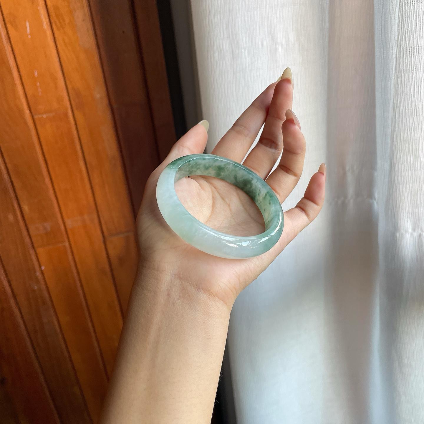 糯冰种飘花半山半水翡翠平安镯（55.8mm）（yc220795）