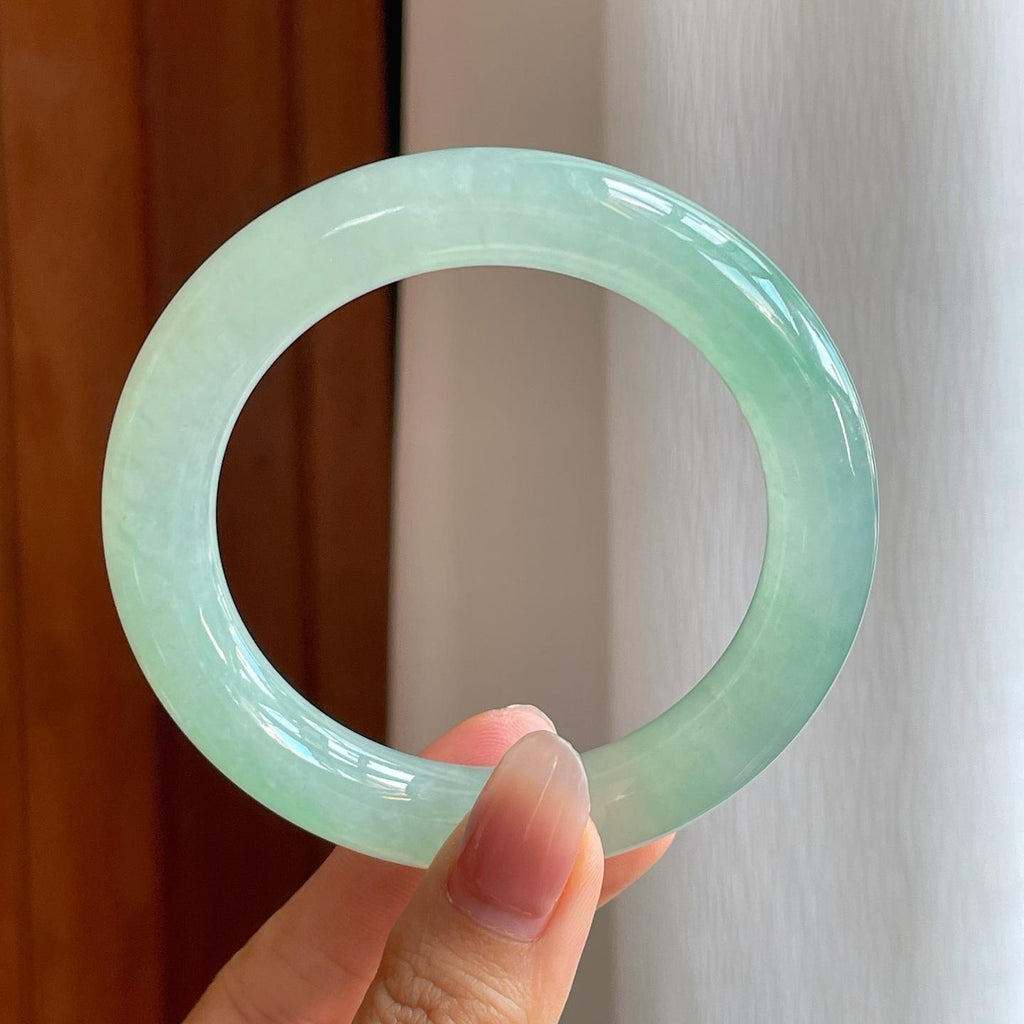 冰种晴底翡翠圆条手镯（57.6mm）（yc310955）