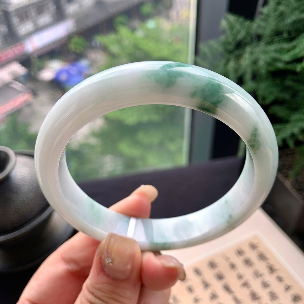 大圈口 细糯种飘绿花正圈平安镯 61.3圈口 天然缅甸A货翡翠（yc477607）