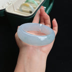 冰种蓝底飘花宽版正圈翡翠手镯（60.5mm）（yc017035）