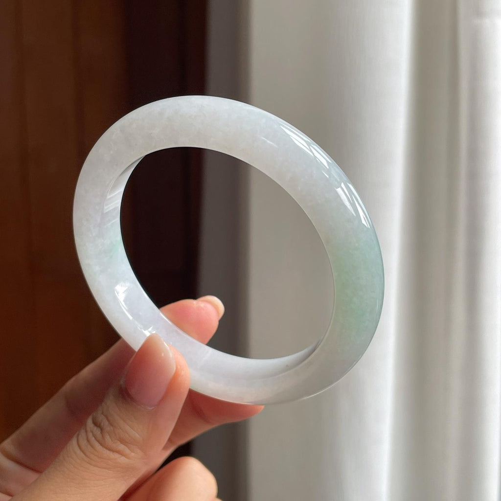 糯冰带色翡翠平安镯（58.5mm）（yc377449）
