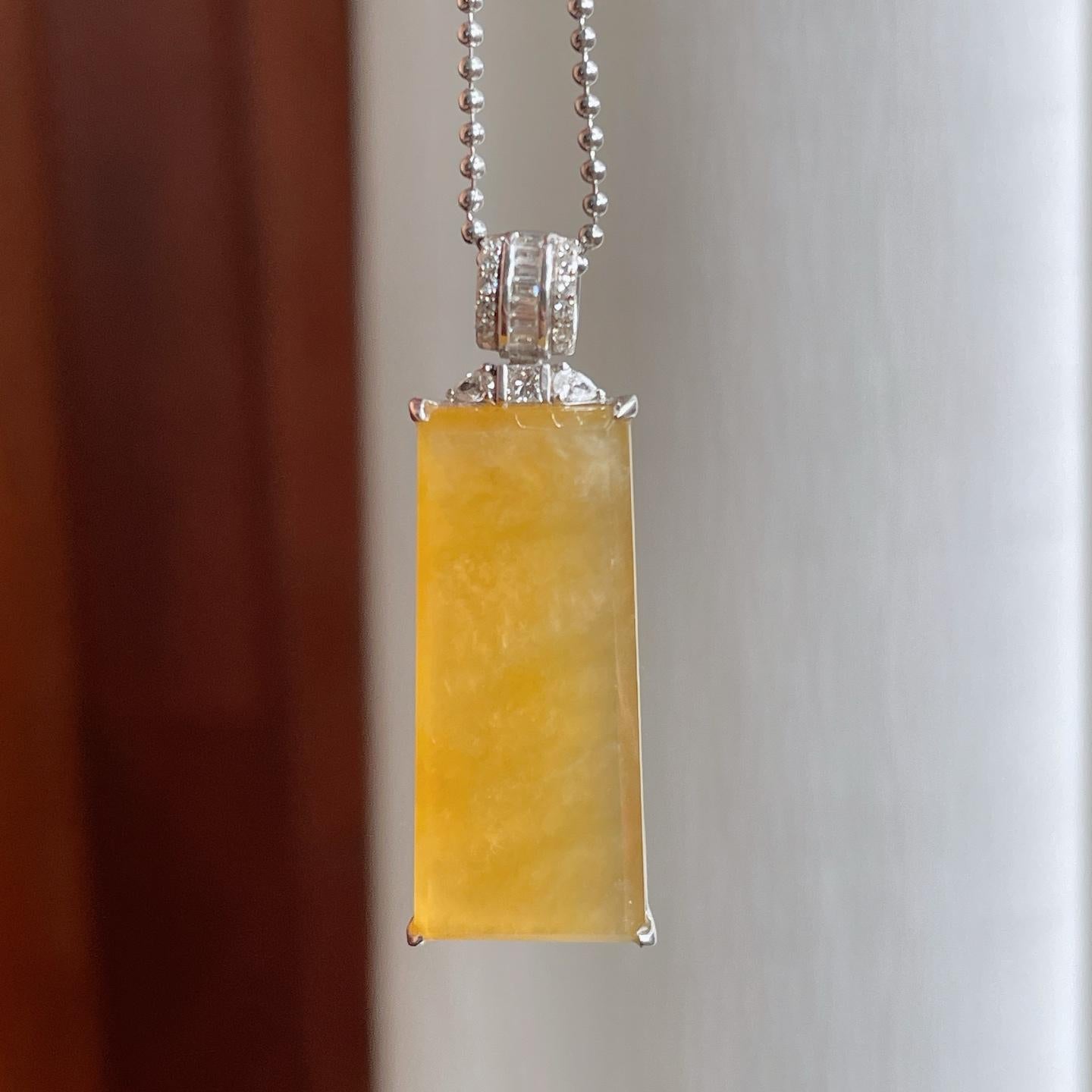 18k金镶冰种黄翡翡翠无事牌（yc253123）