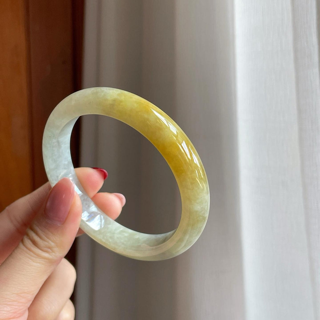 糯冰带黄翡翡翠平安镯（56.7mm）（yc305924）