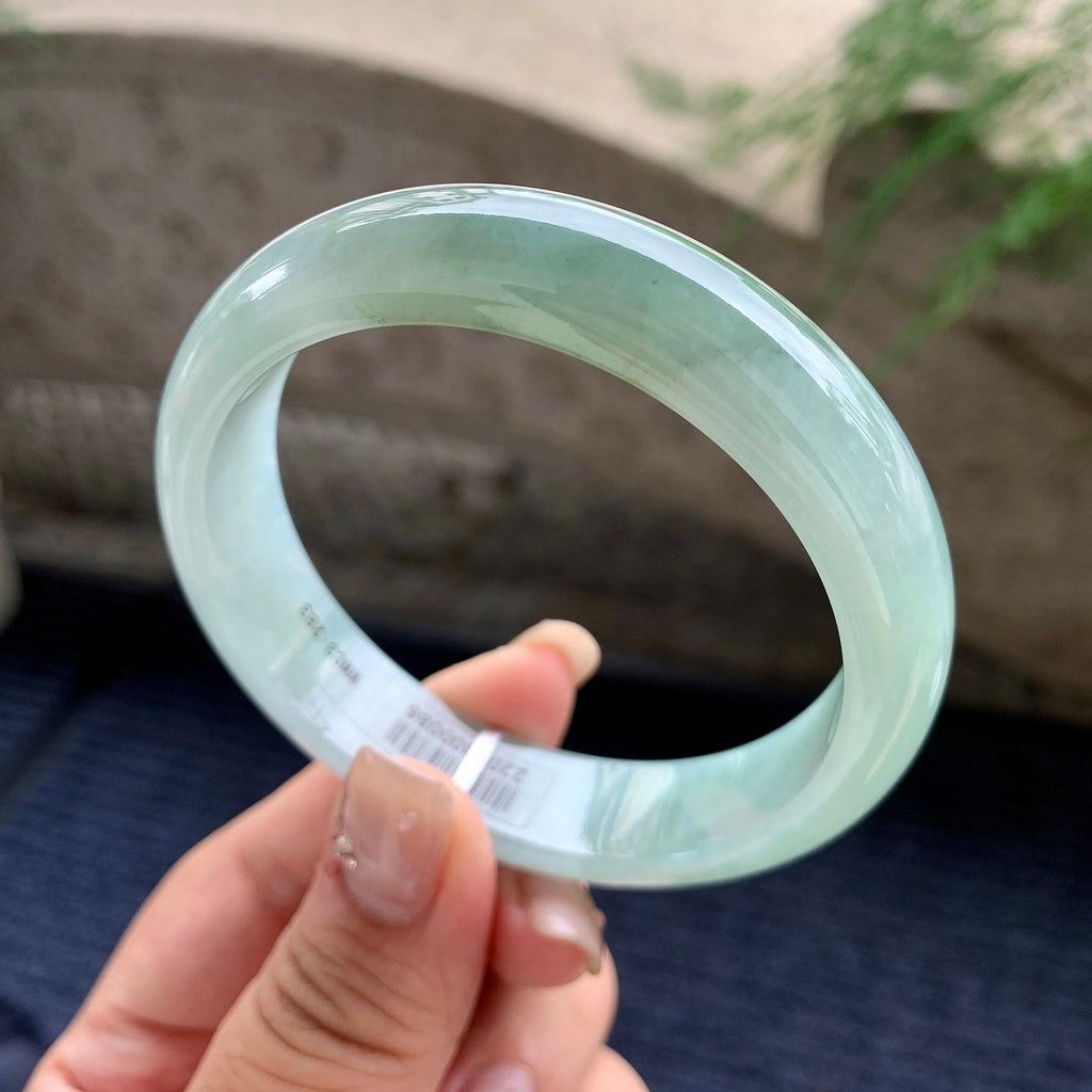 细糯种晴底正圈平安镯 58圈口 天然缅甸A货翡翠（yc464044）