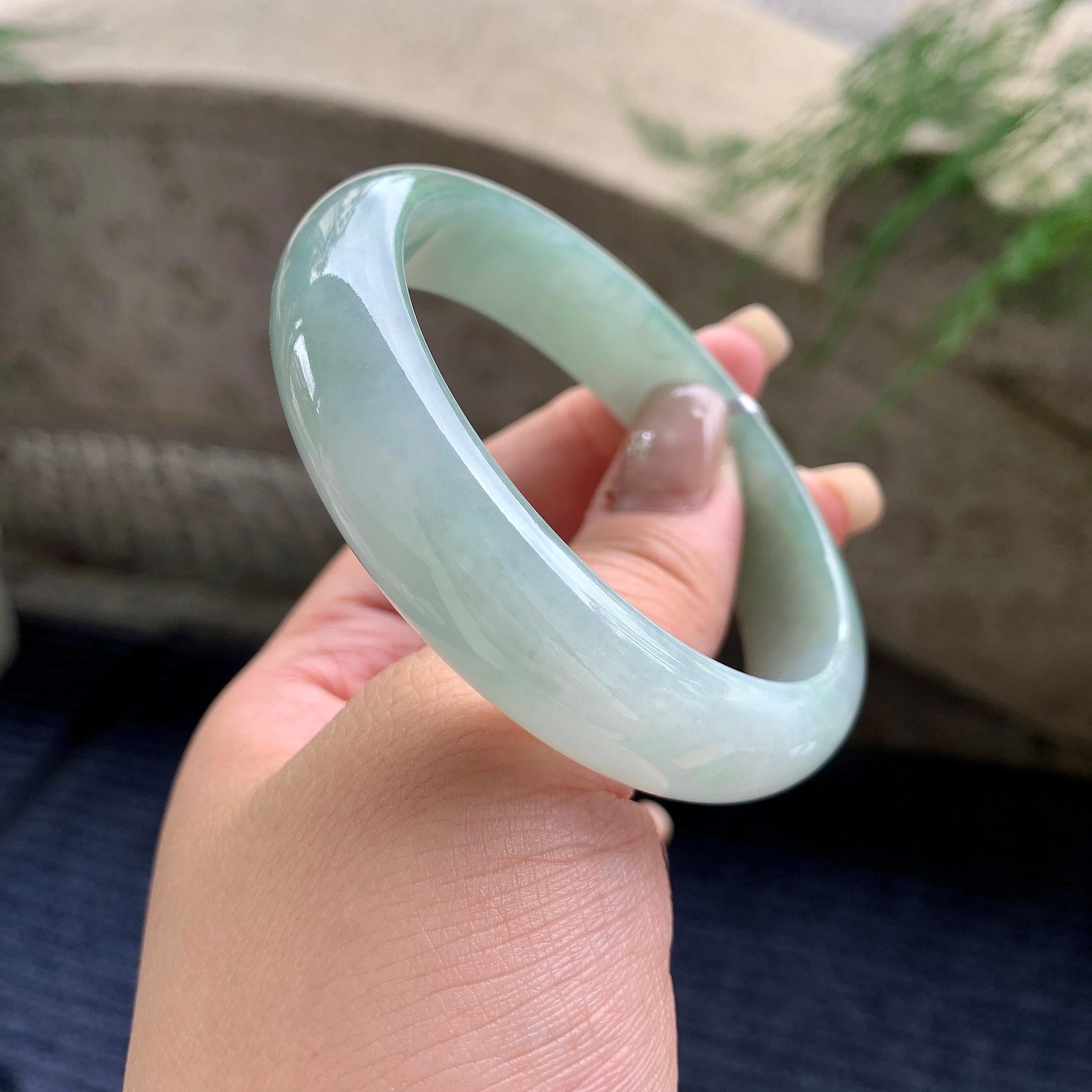 细糯种晴底正圈平安镯 58圈口 天然缅甸A货翡翠（yc464044）