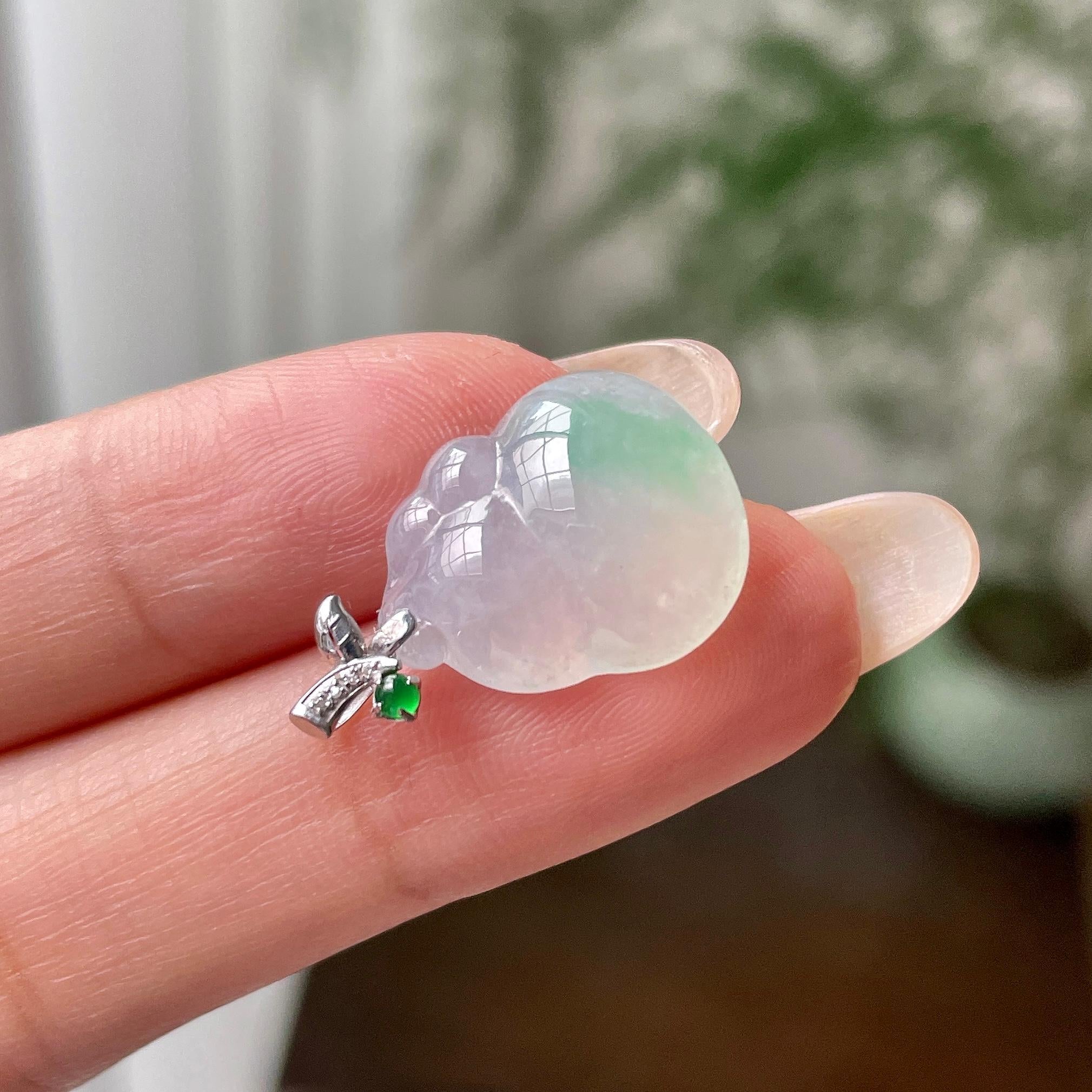 18k金钻镶糯冰种飘绿葫芦吊坠   天然缅甸A货翡翠（yc345026）