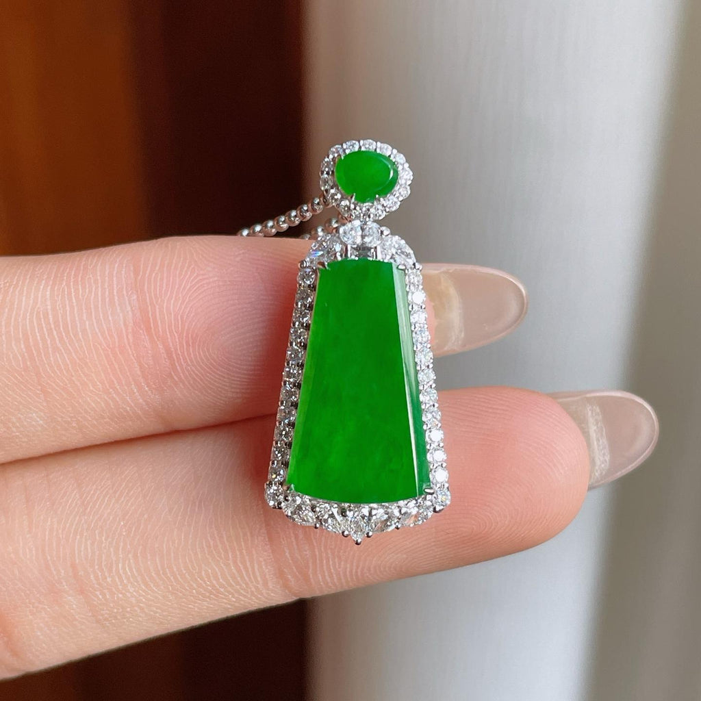 18k真金真钻镶糯冰满绿翡翠无事牌（yc246176）